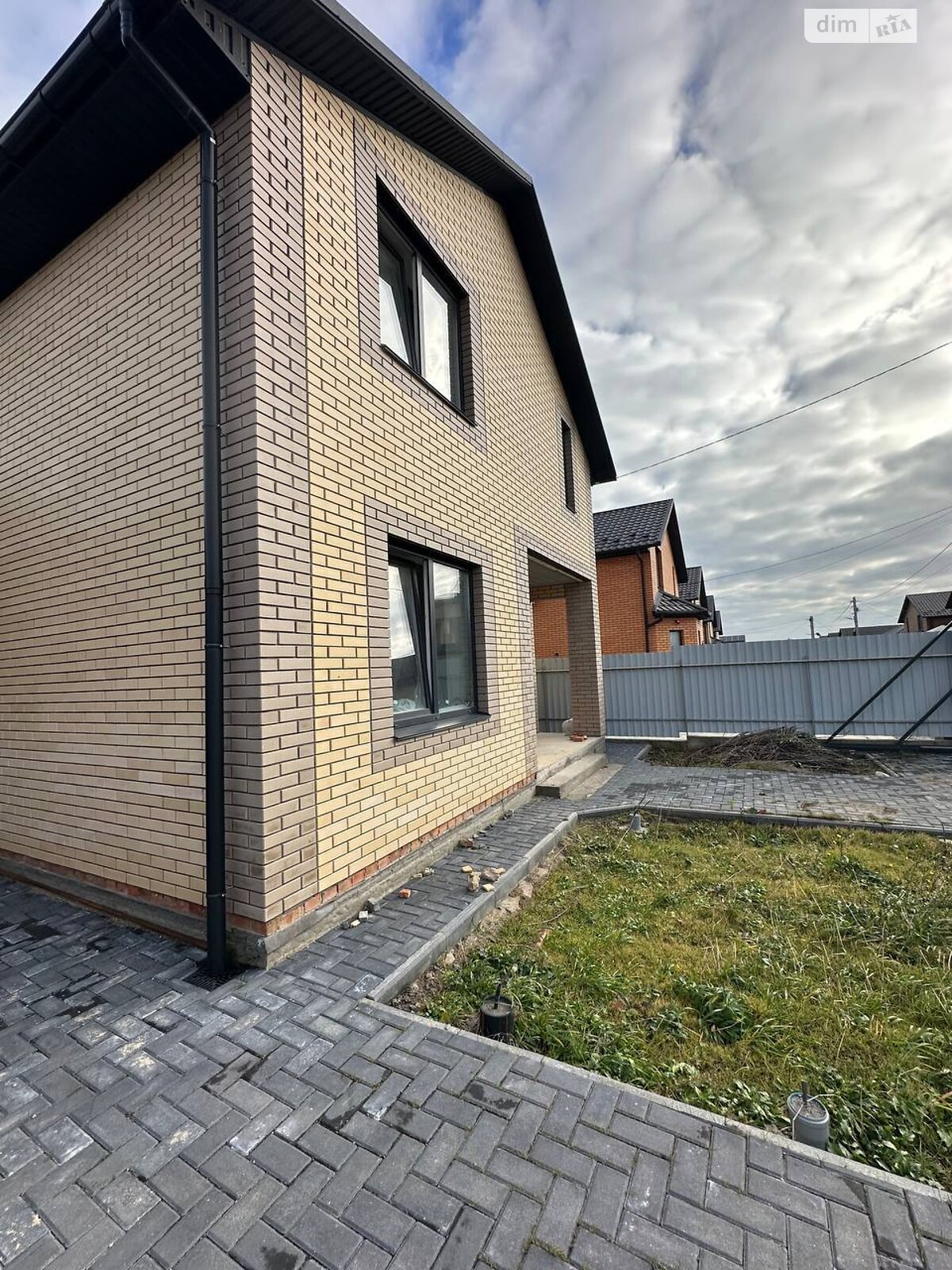 двухэтажный дом, 117.9 кв. м, кирпич. Продажа в Агрономичном фото 1