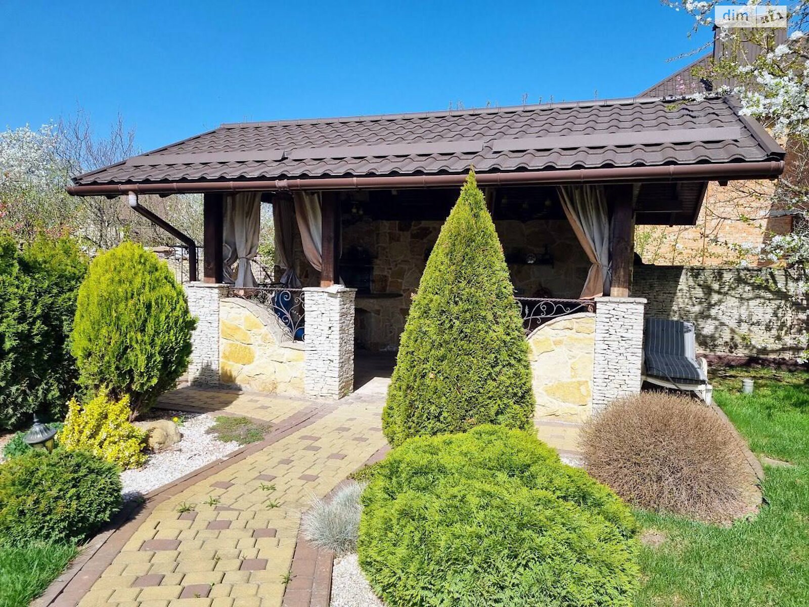 триповерховий будинок бесідка, 266.8 кв. м, цегла. Продаж у Агрономічному фото 1 триповерховий будинок бесідка, 266.8 кв. м, цегла. Продаж у Агрономічному фото 1