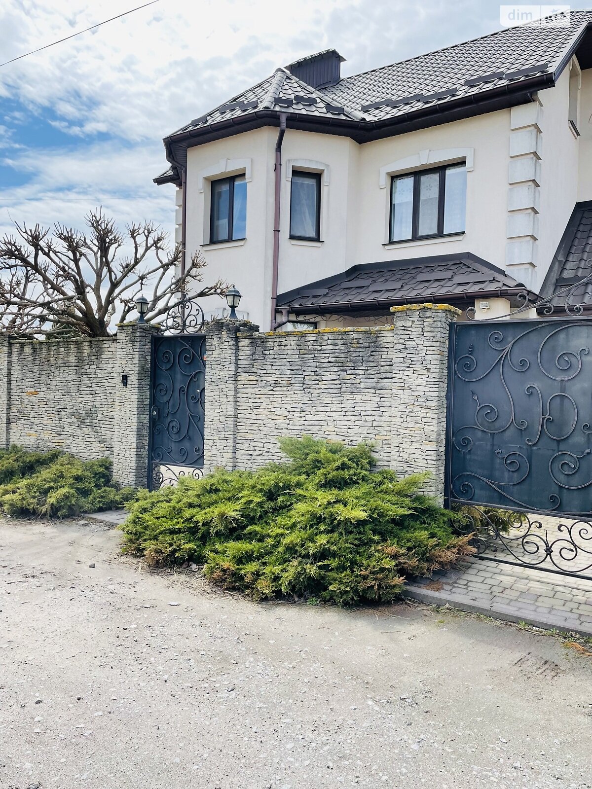 трехэтажный дом, 266 кв. м, кирпич. Продажа в Агрономичном фото 1 трехэтажный дом, 266 кв. м, кирпич. Продажа в Агрономичном фото 1