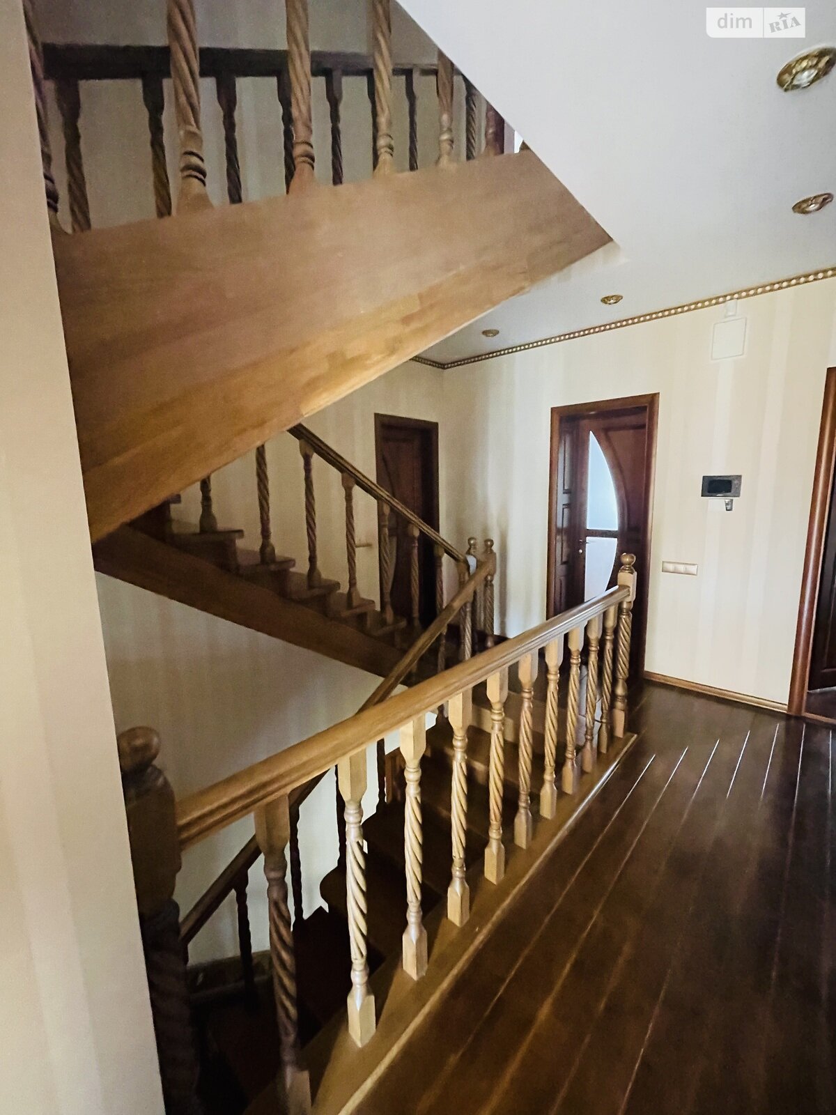 трехэтажный дом, 266 кв. м, кирпич. Продажа в Агрономичном фото 1 трехэтажный дом, 266 кв. м, кирпич. Продажа в Агрономичном фото 1
