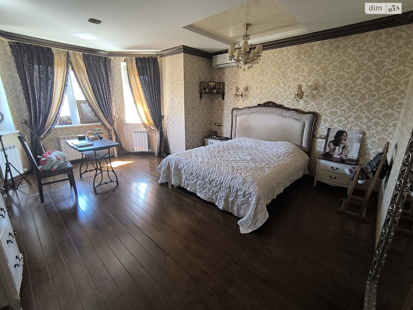 триповерховий будинок з гаражем, 266 кв. м, кирпич. Продаж у Агрономічному фото 1 триповерховий будинок з гаражем, 266 кв. м, кирпич. Продаж у Агрономічному фото 1