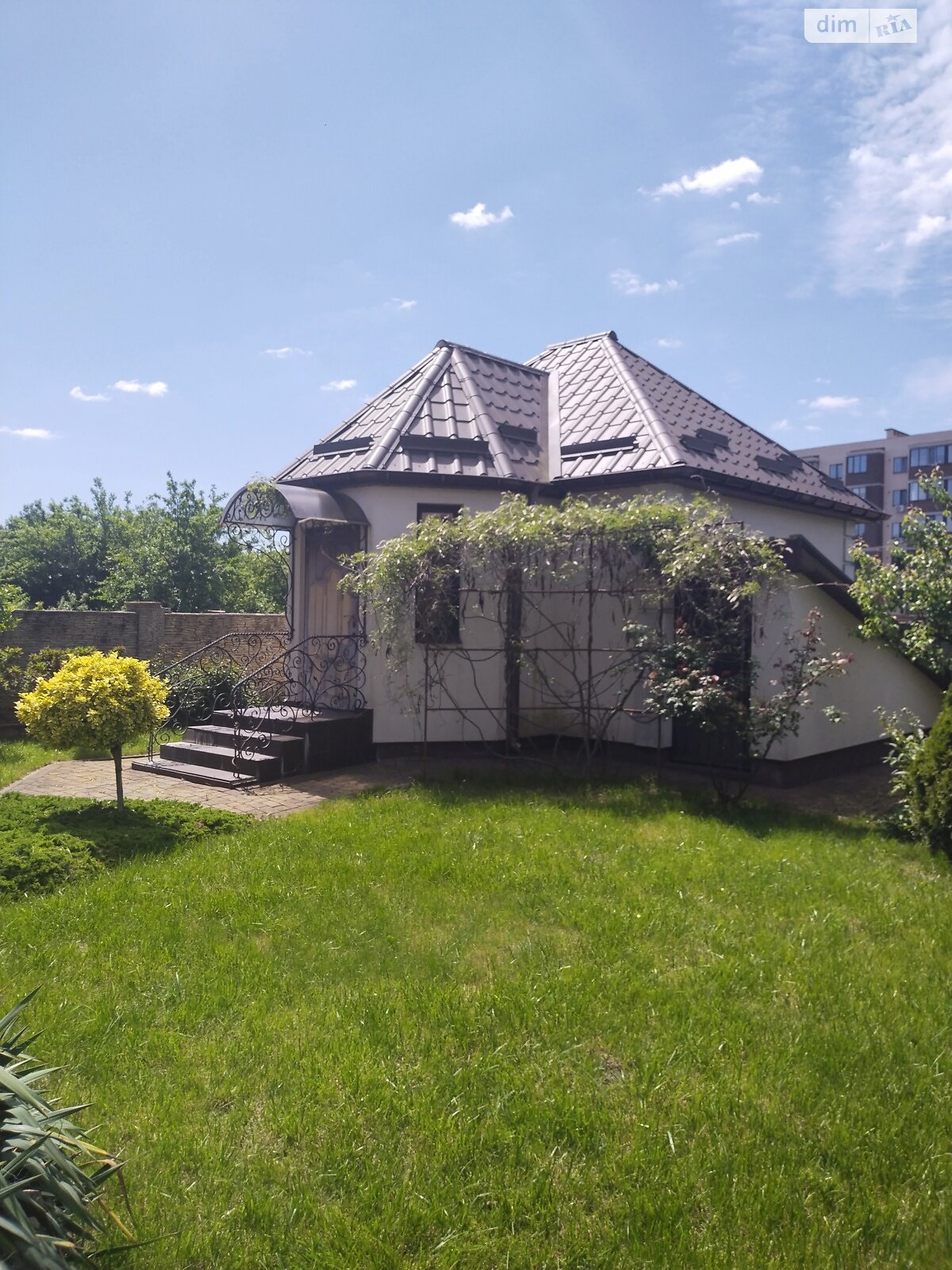 двоповерховий будинок з верандою, 270 кв. м, кирпич. Продаж у Агрономічному фото 1 двоповерховий будинок з верандою, 270 кв. м, кирпич. Продаж у Агрономічному фото 1