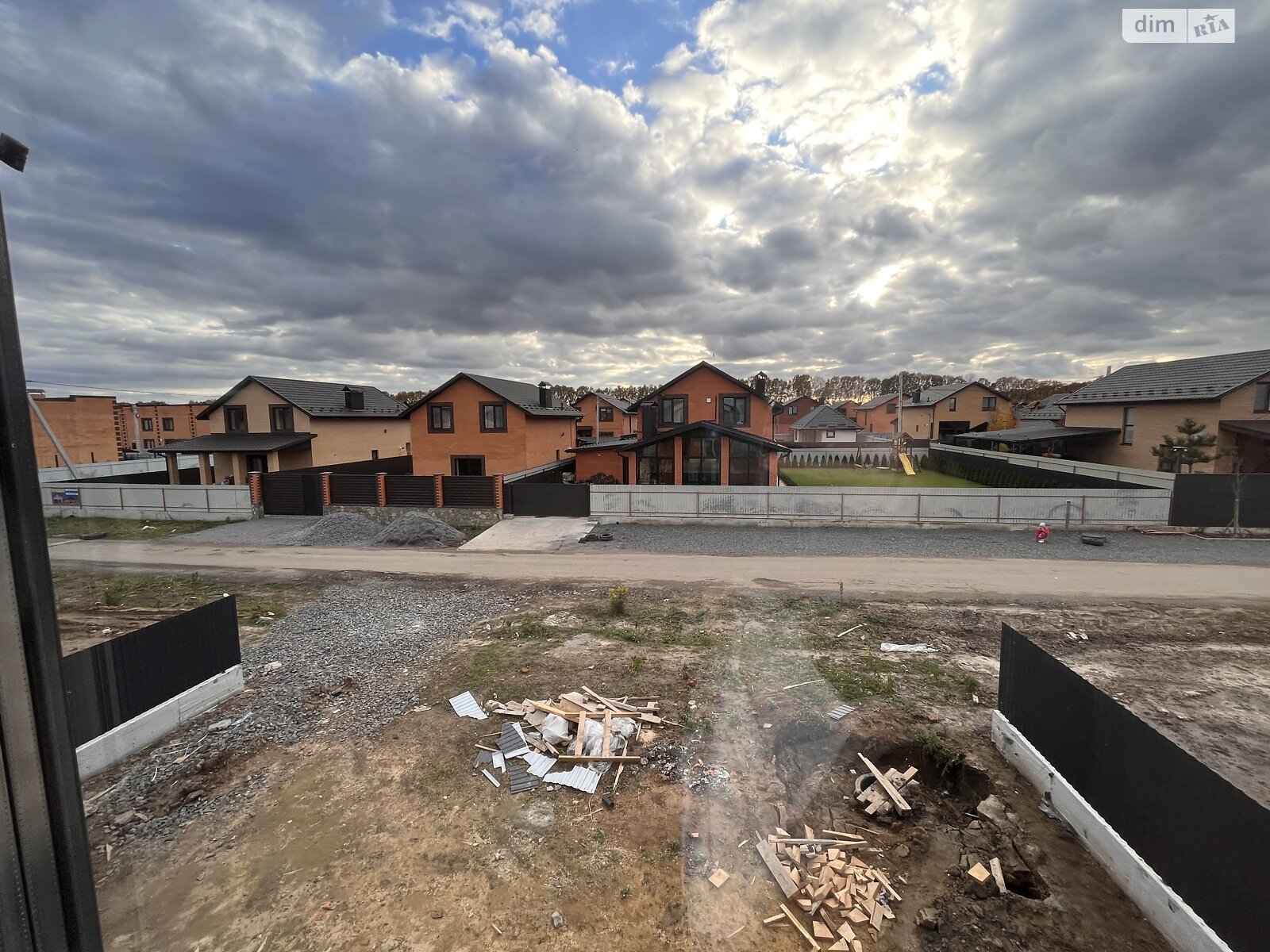 двухэтажный дом, 125 кв. м, кирпич. Продажа в Агрономичном фото 1