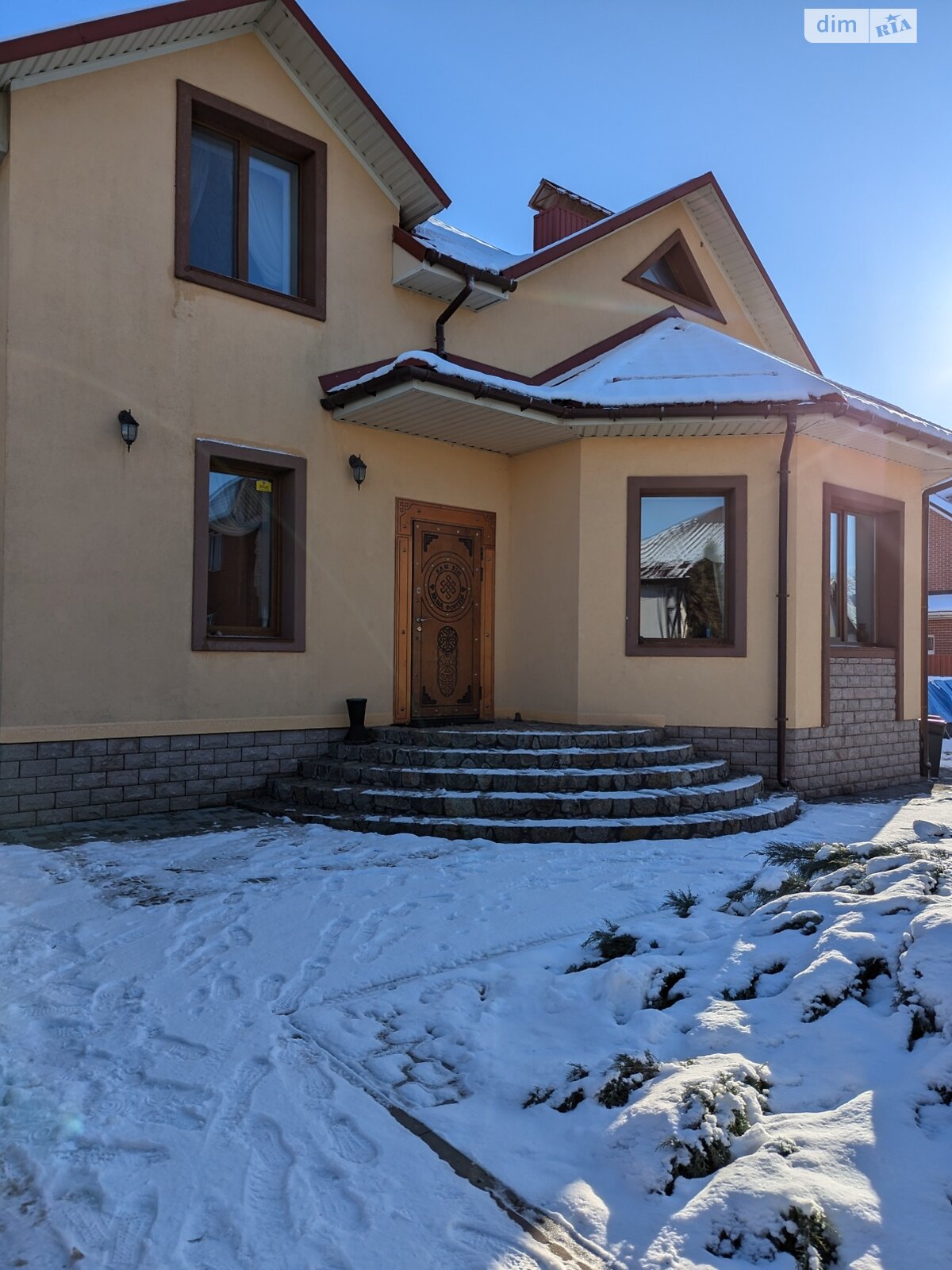 двухэтажный дом с гаражом, 267.6 кв. м, кирпич. Продажа в Агрономичном фото 1