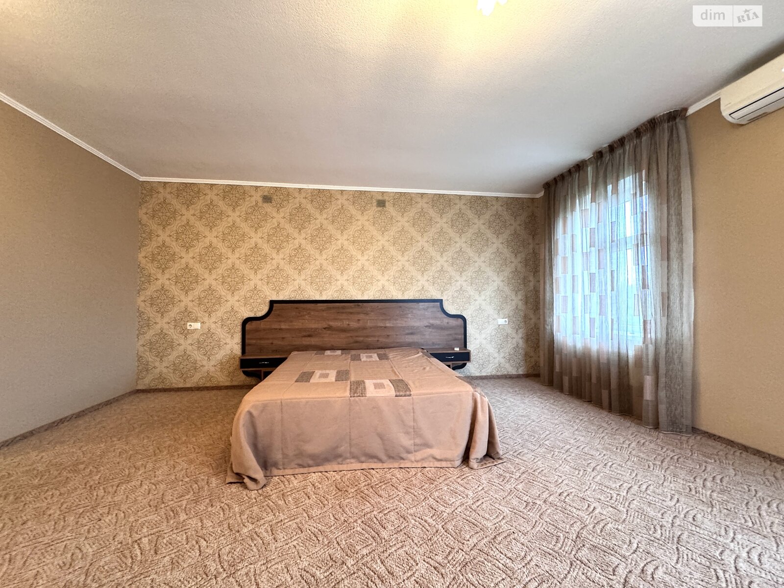 триповерховий будинок з гаражем, 250 кв. м, кирпич. Продаж в Вінниці, район Пирогово фото 1