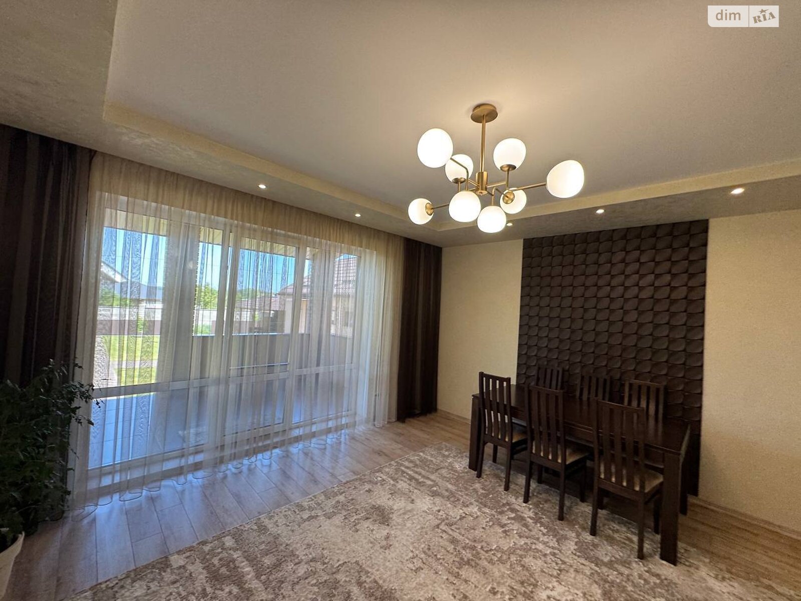 двухэтажный дом с гаражом, 223.3 кв. м, кирпич. Продажа в Александрии фото 1