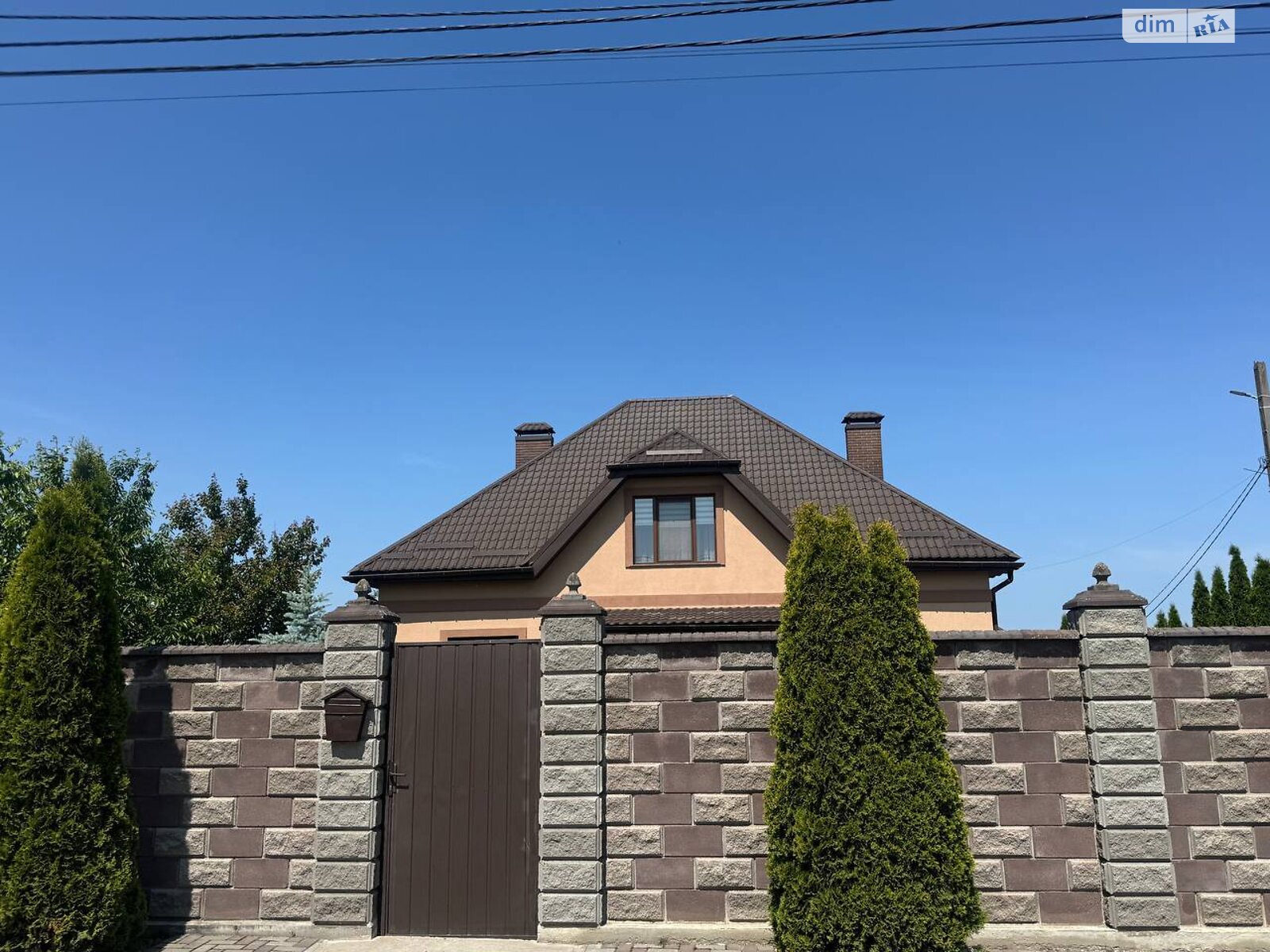 двухэтажный дом с гаражом, 223.3 кв. м, кирпич. Продажа в Александрии фото 1