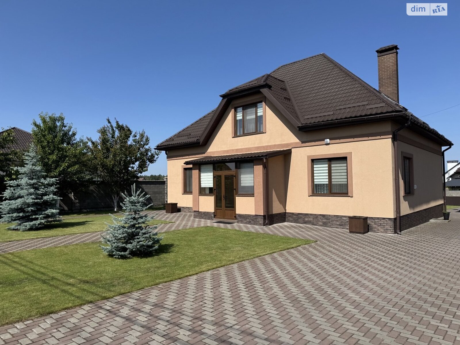 двухэтажный дом с гаражом, 223.3 кв. м, кирпич. Продажа в Александрии фото 1