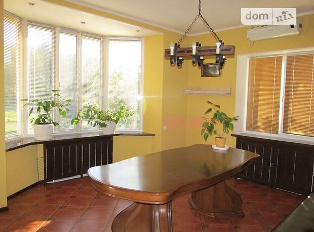 трехэтажный дом с камином, 288 кв. м, кирпич. Продажа в Звенигородке фото 1 трехэтажный дом с камином, 288 кв. м, кирпич. Продажа в Звенигородке фото 1