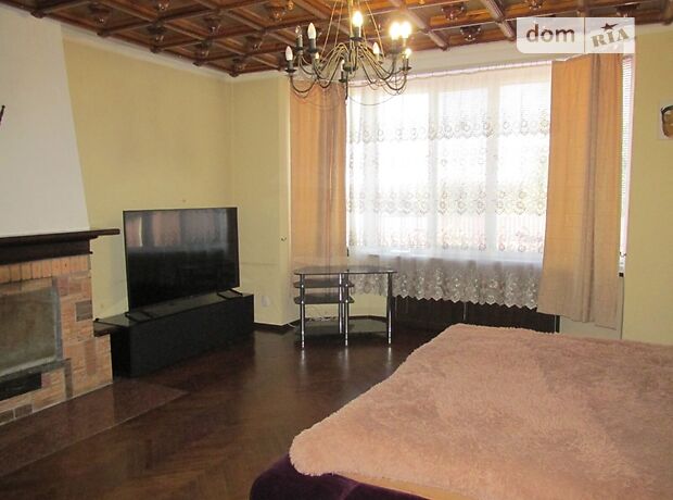 трехэтажный дом с камином, 288 кв. м, кирпич. Продажа в Звенигородке фото 1 трехэтажный дом с камином, 288 кв. м, кирпич. Продажа в Звенигородке фото 1