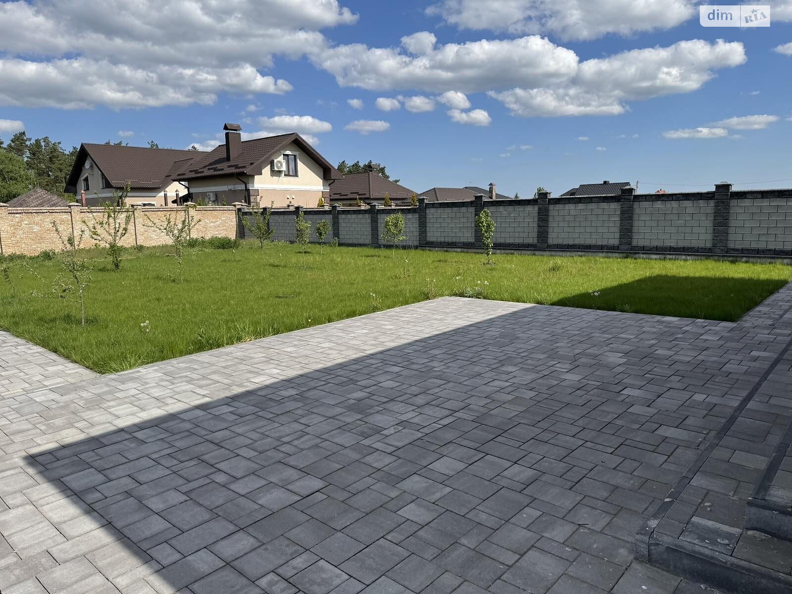 одноэтажный дом с мансардой, 154.6 кв. м, кирпич. Продажа в Александрии фото 1 одноэтажный дом с мансардой, 154.6 кв. м, кирпич. Продажа в Александрии фото 1