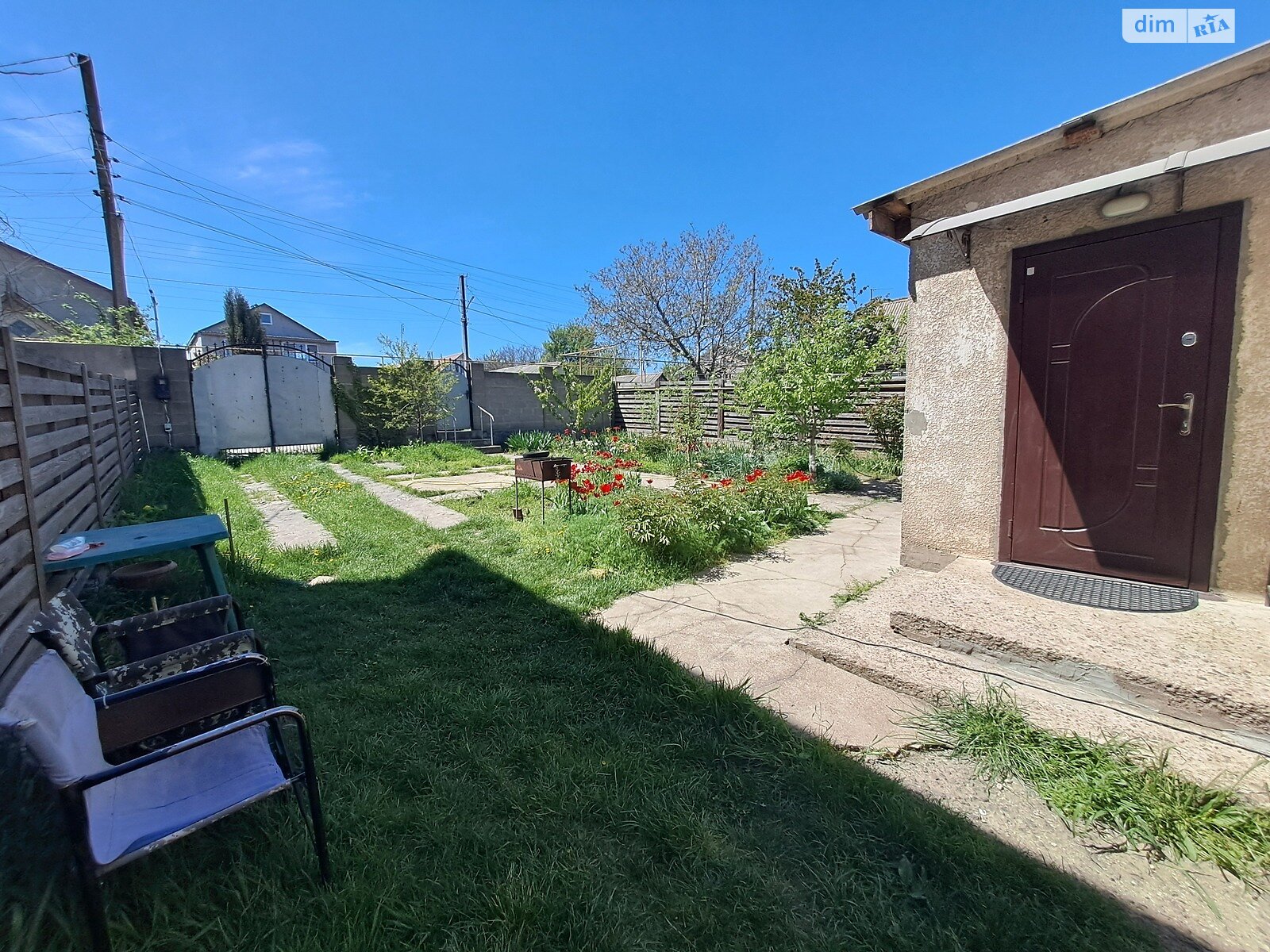 двухэтажный дом с балконом, 105 кв. м, кирпич. Продажа в Александровке фото 1