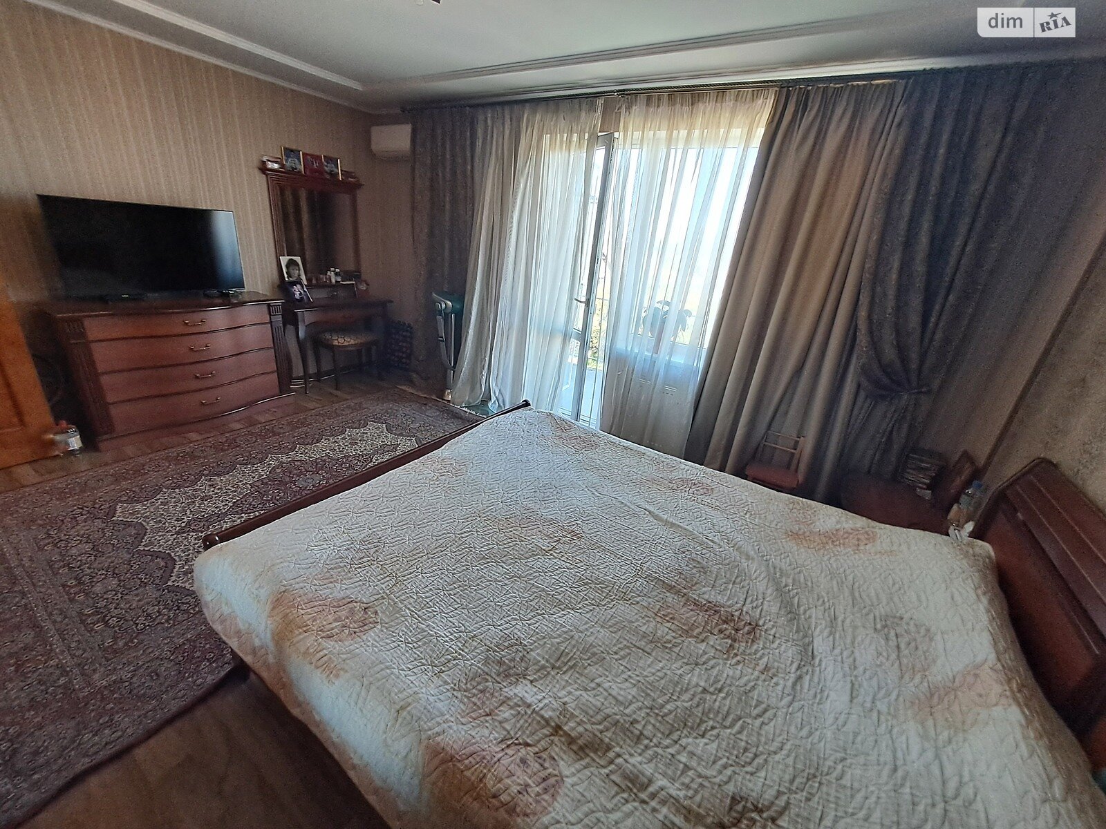 двухэтажный дом с балконом, 105 кв. м, кирпич. Продажа в Александровке фото 1