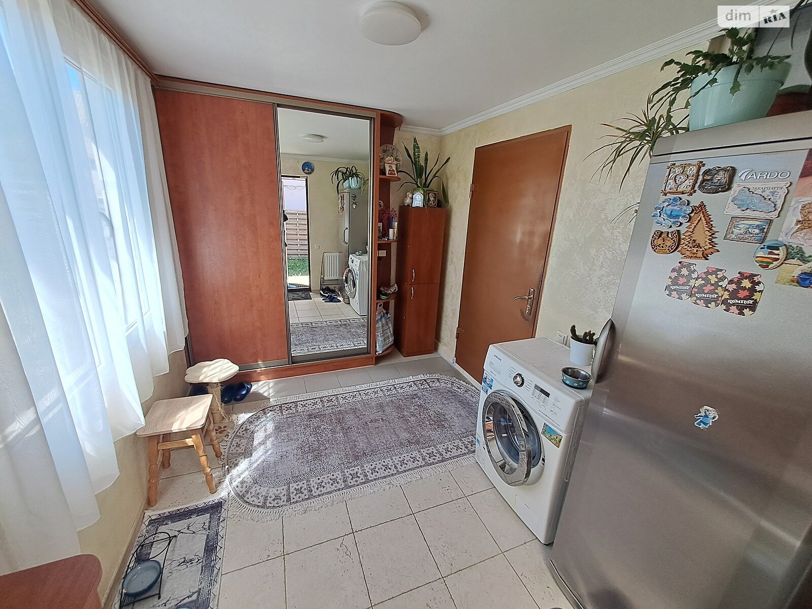 двухэтажный дом с балконом, 105 кв. м, кирпич. Продажа в Александровке фото 1