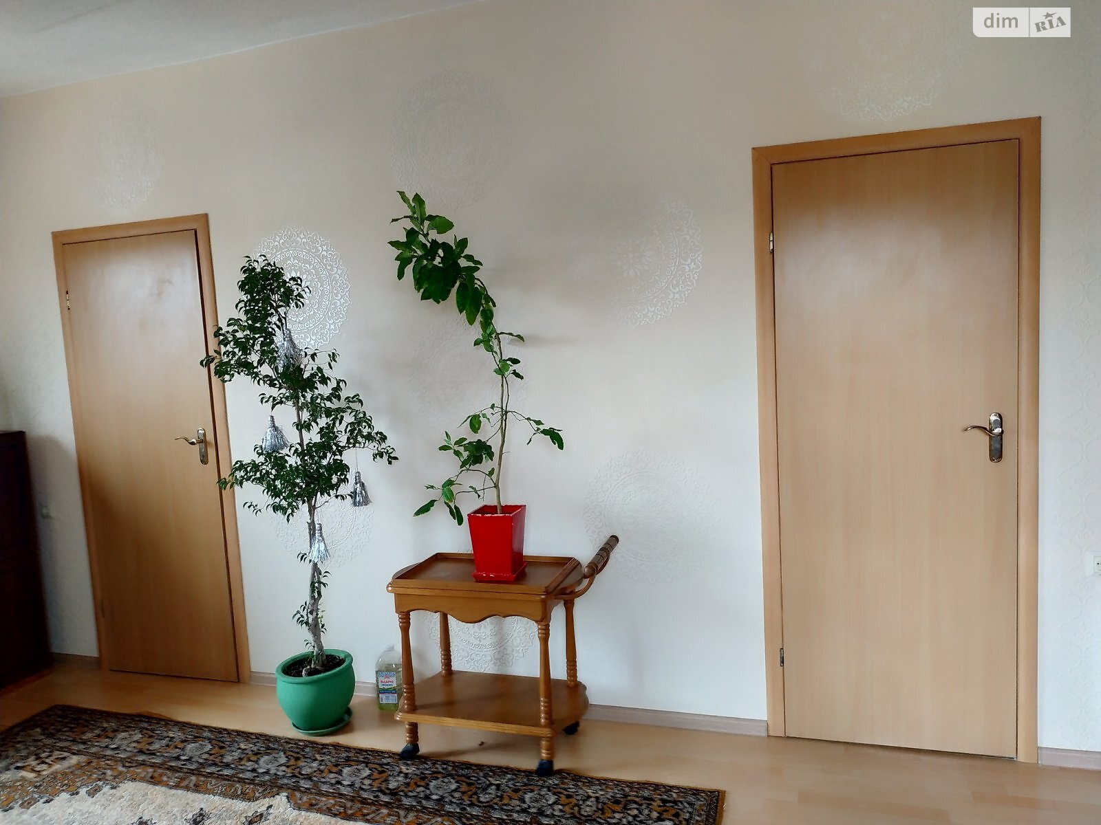 трехэтажный дом с отоплением, 105.8 кв. м, бутовый камень. Продажа в Александровке фото 1 трехэтажный дом с отоплением, 105.8 кв. м, бутовый камень. Продажа в Александровке фото 1