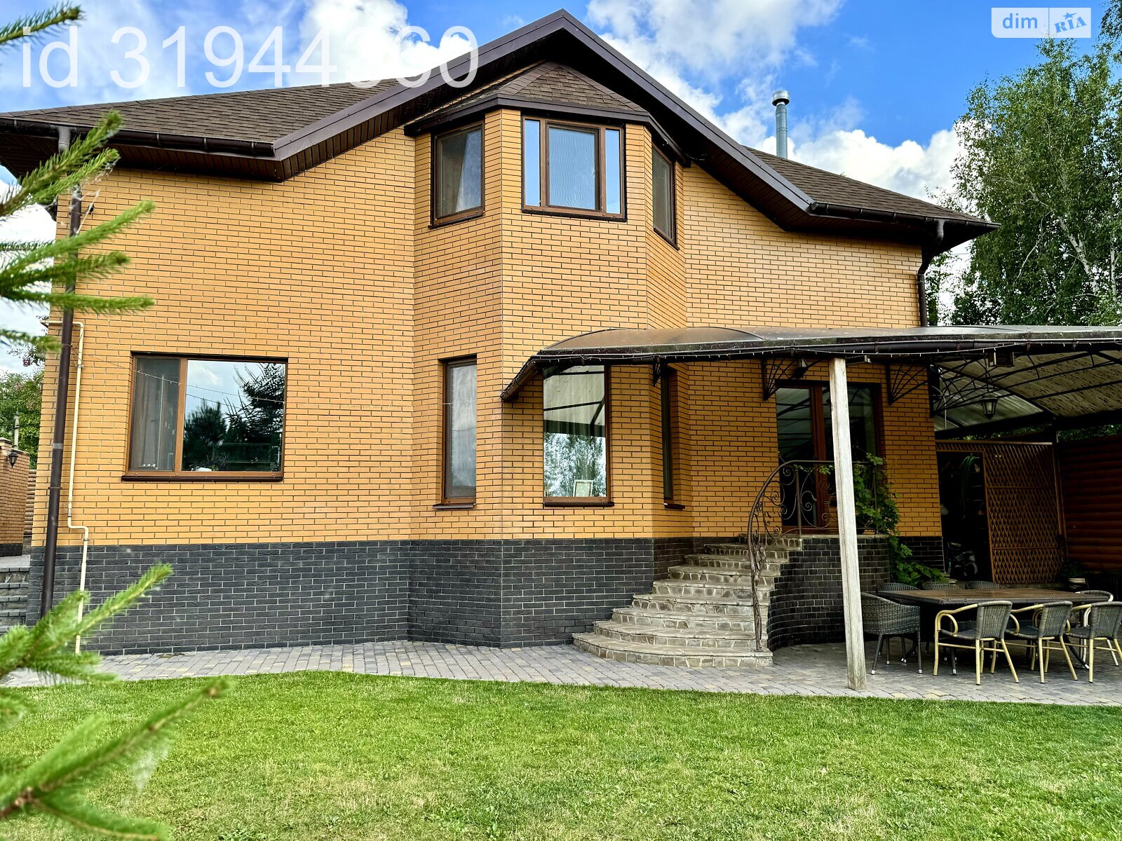 двухэтажный дом с мебелью, 243 кв. м, кирпич. Продажа в Александровке фото 1 двухэтажный дом с мебелью, 243 кв. м, кирпич. Продажа в Александровке фото 1