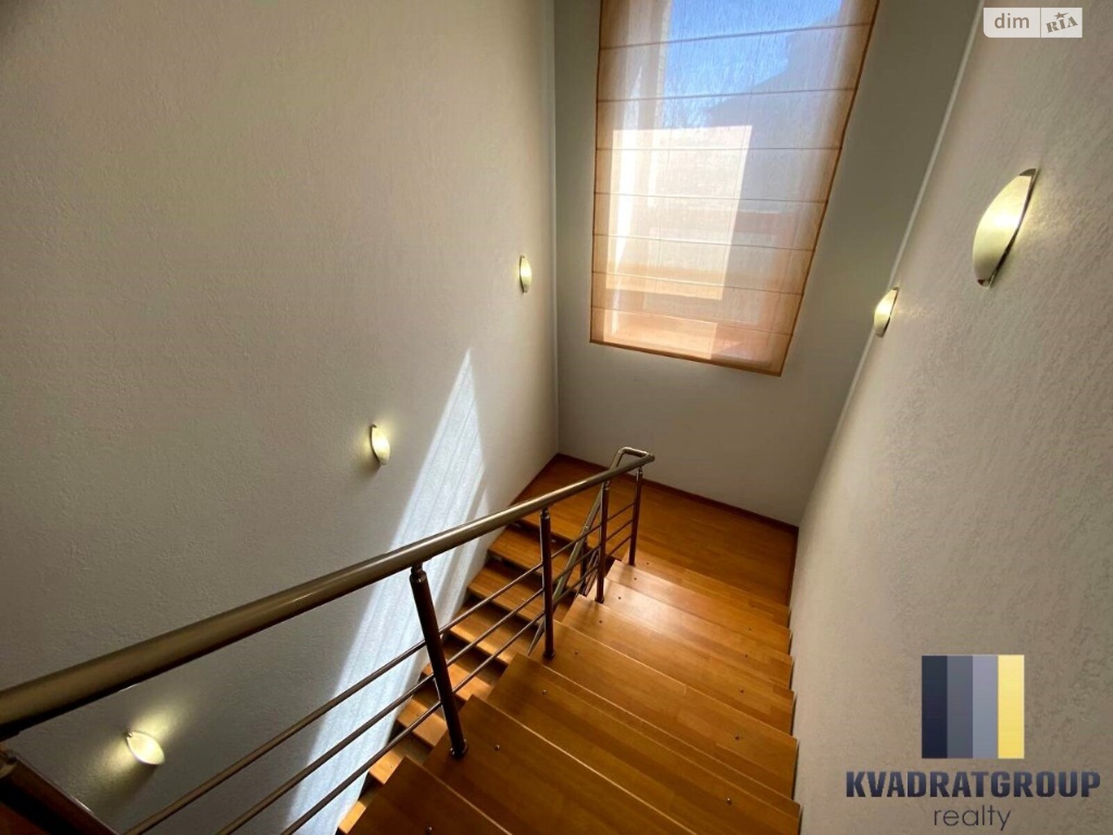 двухэтажный дом беседка, 258 кв. м, кирпич. Продажа в Александровке фото 1 двухэтажный дом беседка, 258 кв. м, кирпич. Продажа в Александровке фото 1
