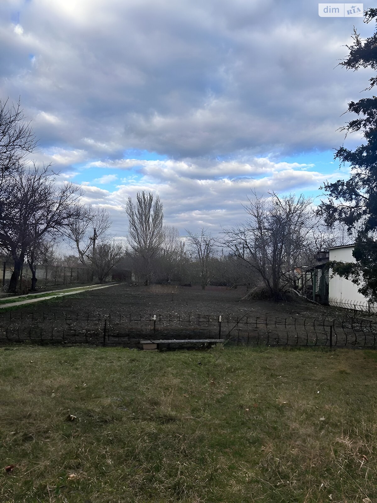 двухэтажный дом с гаражом, 712 кв. м, кирпич. Продажа в Александровке фото 1 двухэтажный дом с гаражом, 712 кв. м, кирпич. Продажа в Александровке фото 1