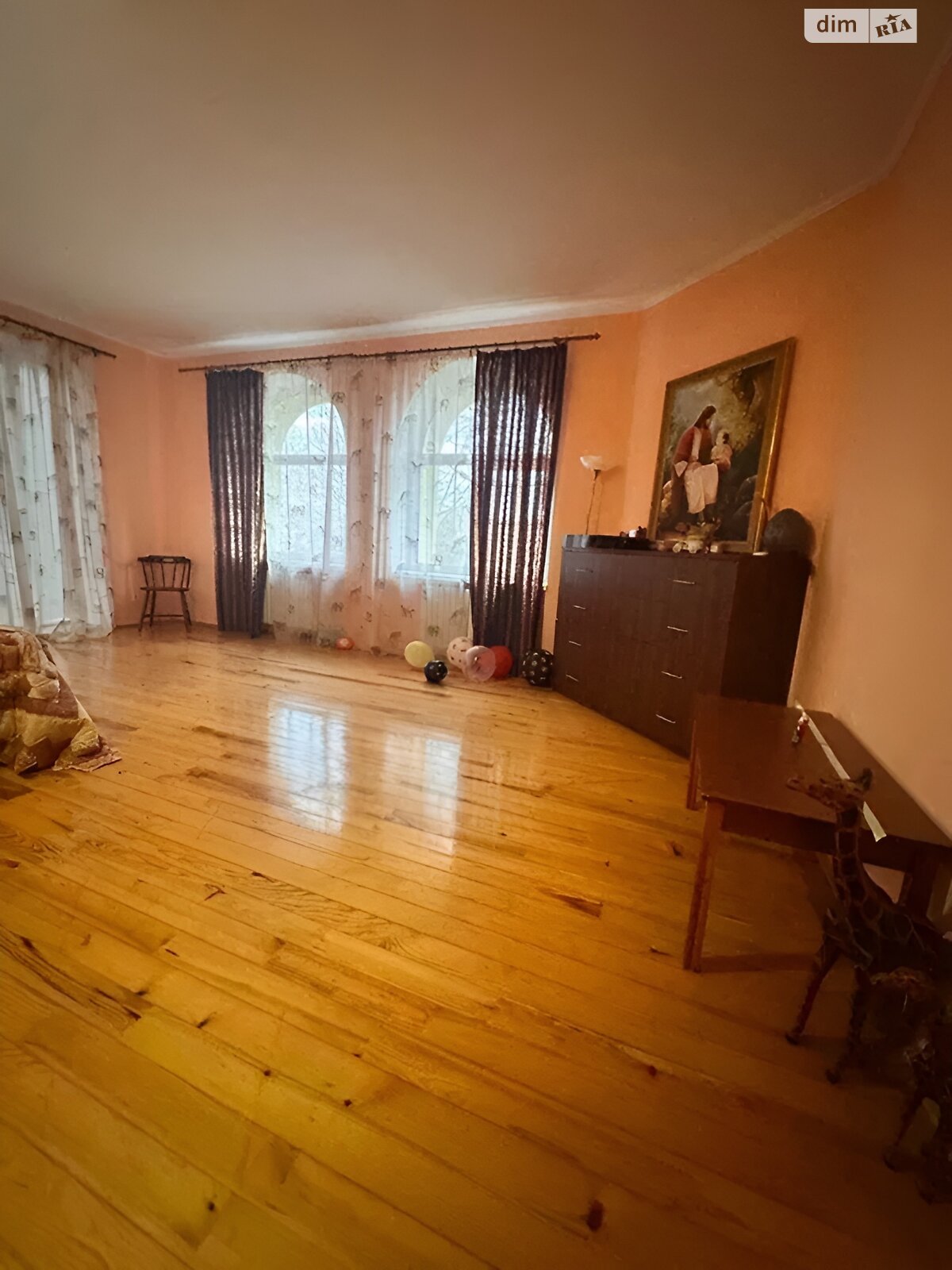 двухэтажный дом с гаражом, 712 кв. м, кирпич. Продажа в Александровке фото 1 двухэтажный дом с гаражом, 712 кв. м, кирпич. Продажа в Александровке фото 1
