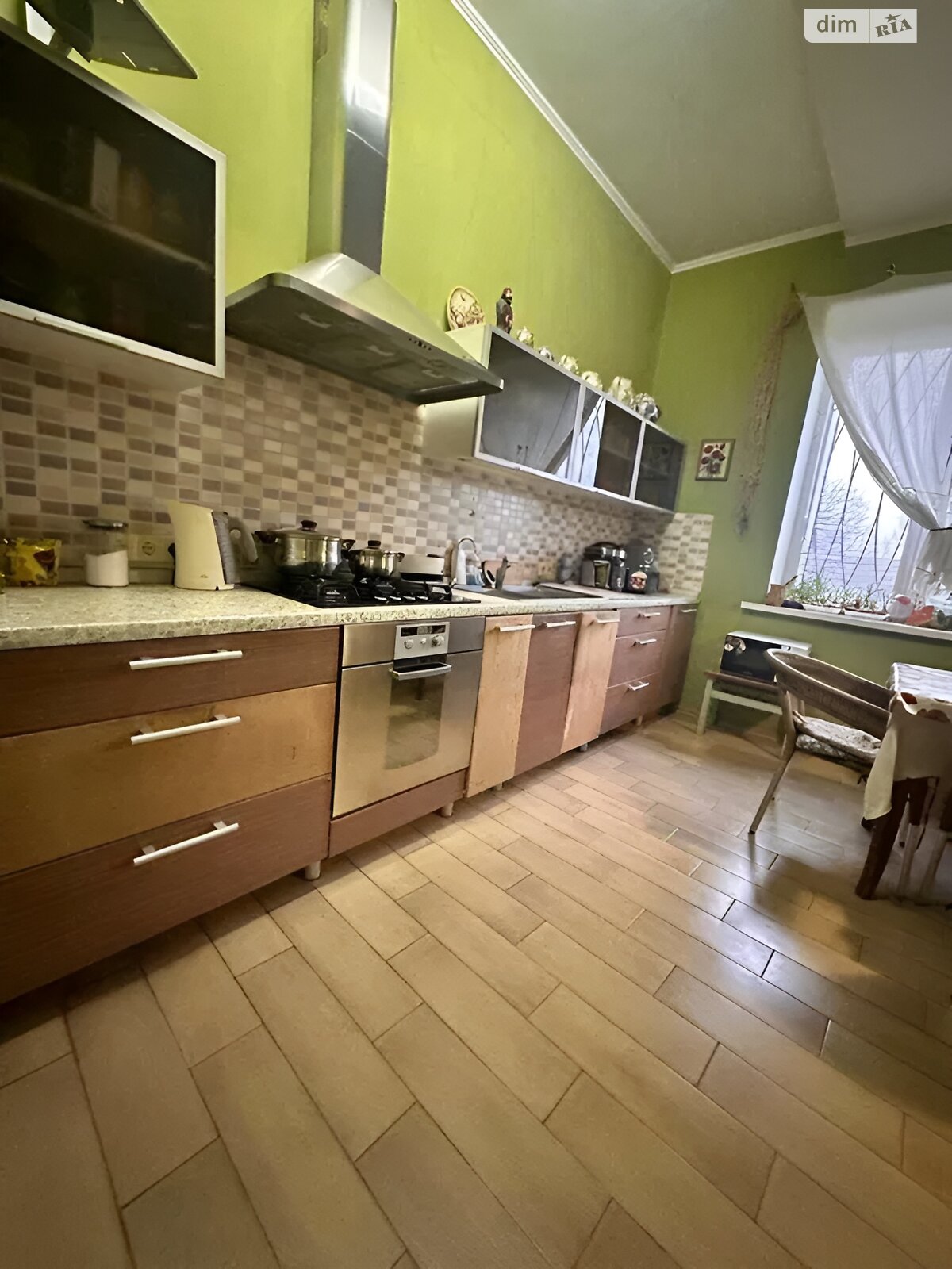 двухэтажный дом с гаражом, 712 кв. м, кирпич. Продажа в Александровке фото 1 двухэтажный дом с гаражом, 712 кв. м, кирпич. Продажа в Александровке фото 1