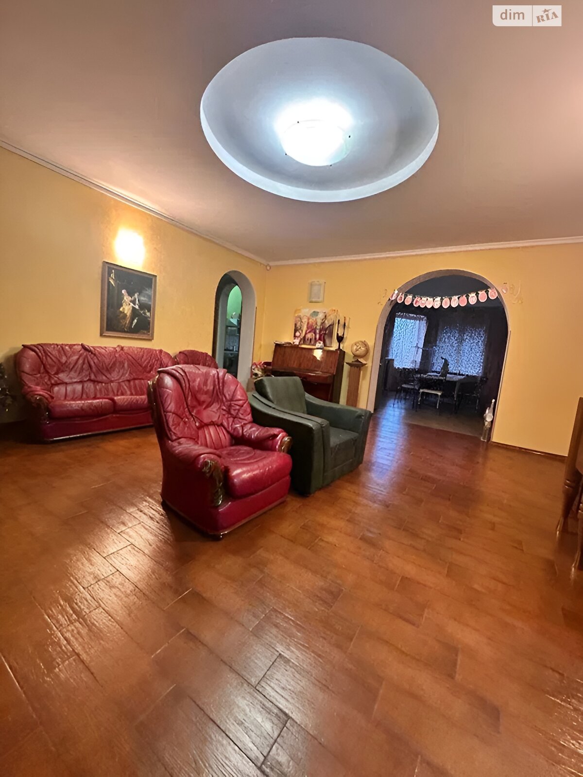 двухэтажный дом с гаражом, 712 кв. м, кирпич. Продажа в Александровке фото 1 двухэтажный дом с гаражом, 712 кв. м, кирпич. Продажа в Александровке фото 1