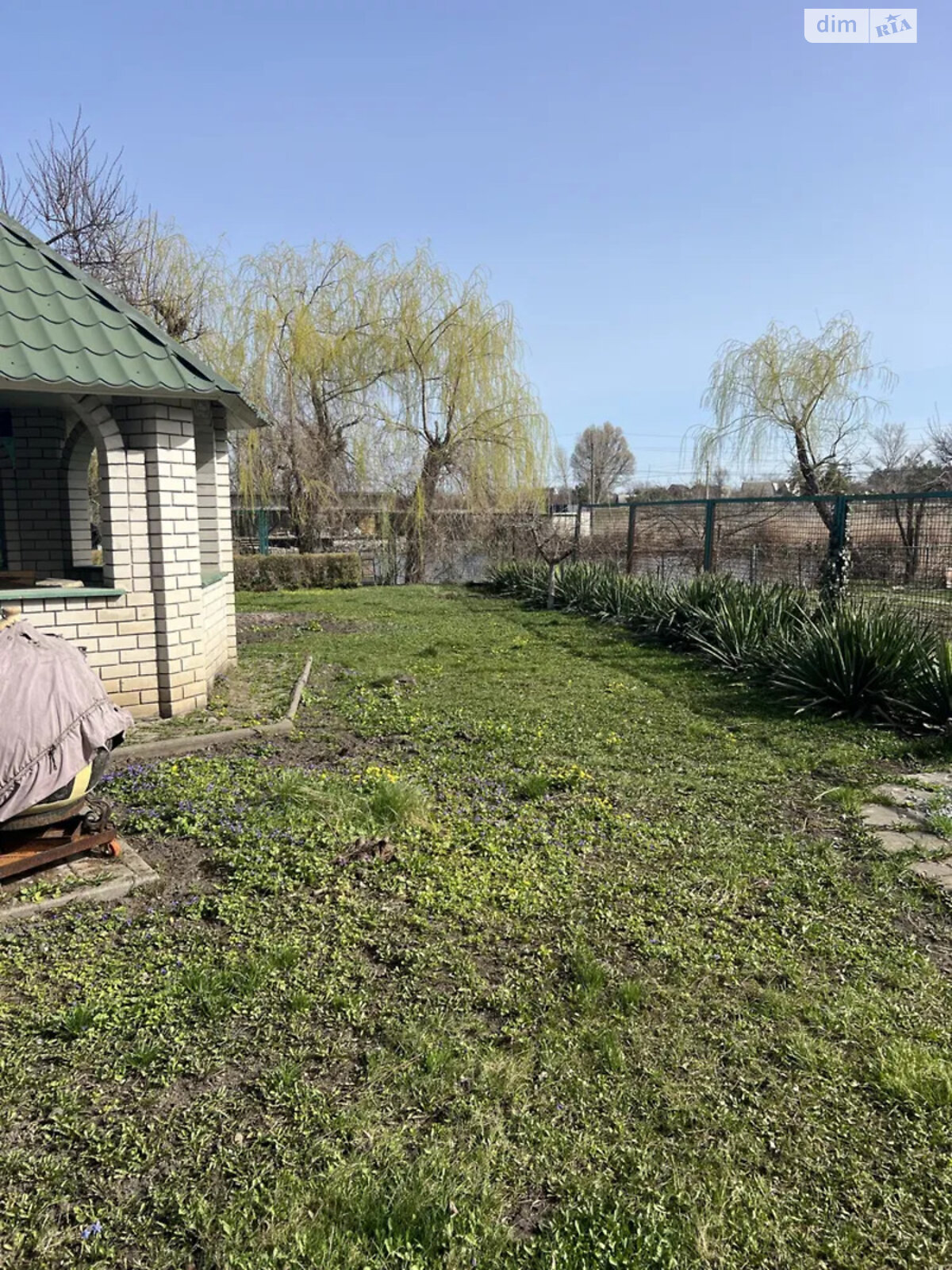 трехэтажный дом с мебелью, 165 кв. м, кирпич. Продажа в Новоселовке фото 1 трехэтажный дом с мебелью, 165 кв. м, кирпич. Продажа в Новоселовке фото 1