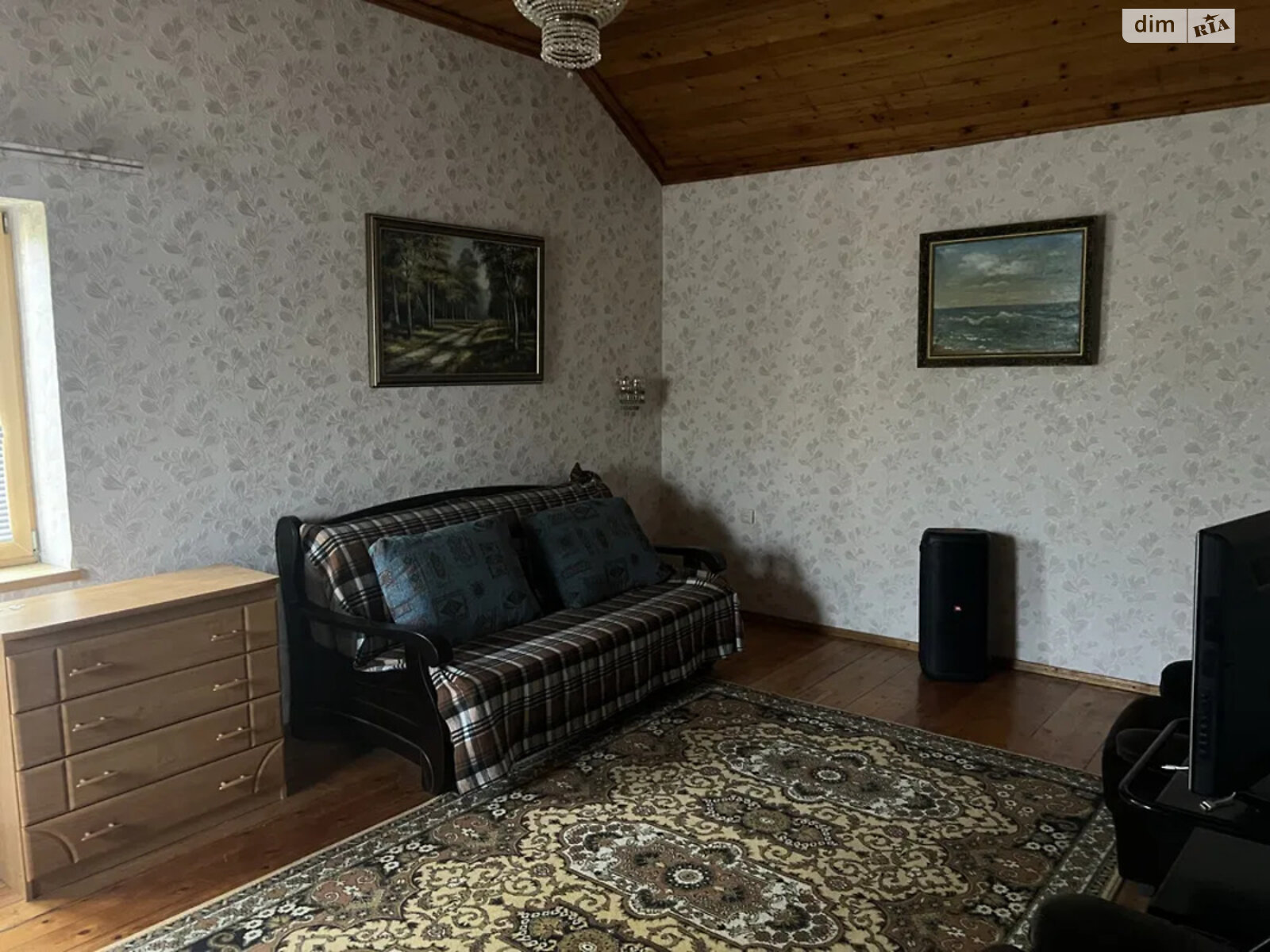 трехэтажный дом с мебелью, 165 кв. м, кирпич. Продажа в Новоселовке фото 1 трехэтажный дом с мебелью, 165 кв. м, кирпич. Продажа в Новоселовке фото 1