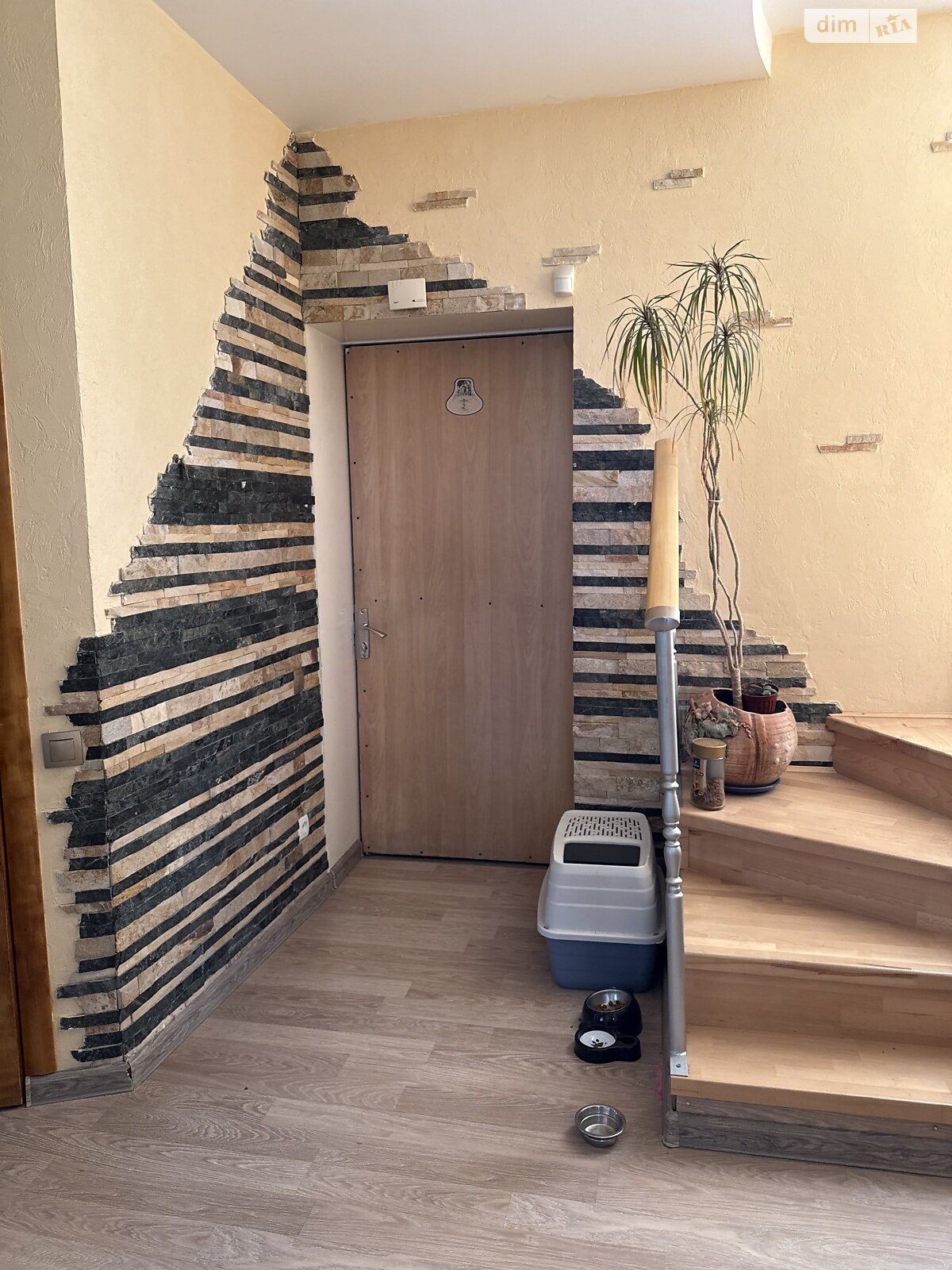 двоповерховий будинок з балконом, 105 кв. м, цегла. Продаж у Олександрівці фото 1 двоповерховий будинок з балконом, 105 кв. м, цегла. Продаж у Олександрівці фото 1