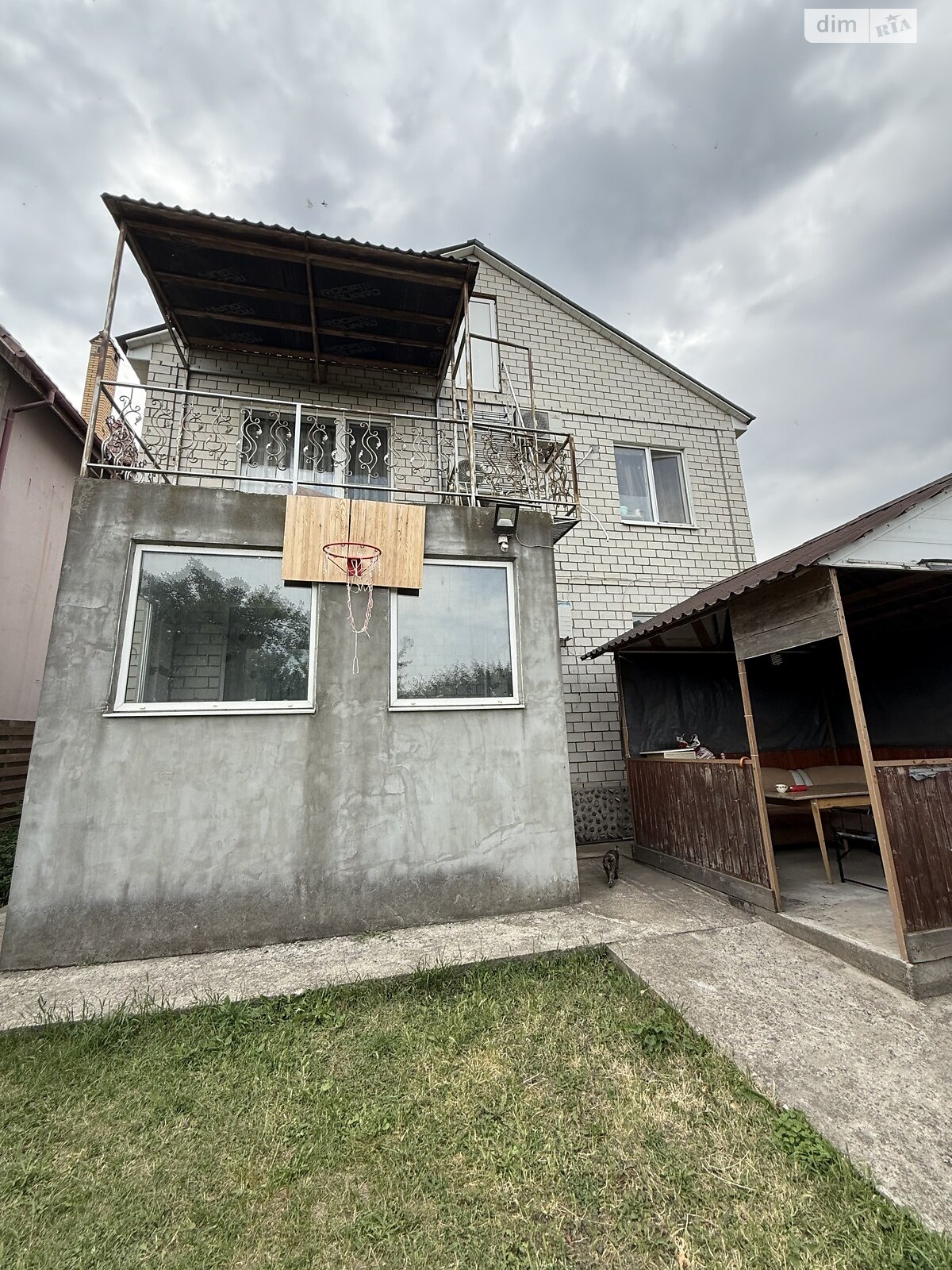 двоповерховий будинок з балконом, 105 кв. м, цегла. Продаж у Олександрівці фото 1 двоповерховий будинок з балконом, 105 кв. м, цегла. Продаж у Олександрівці фото 1