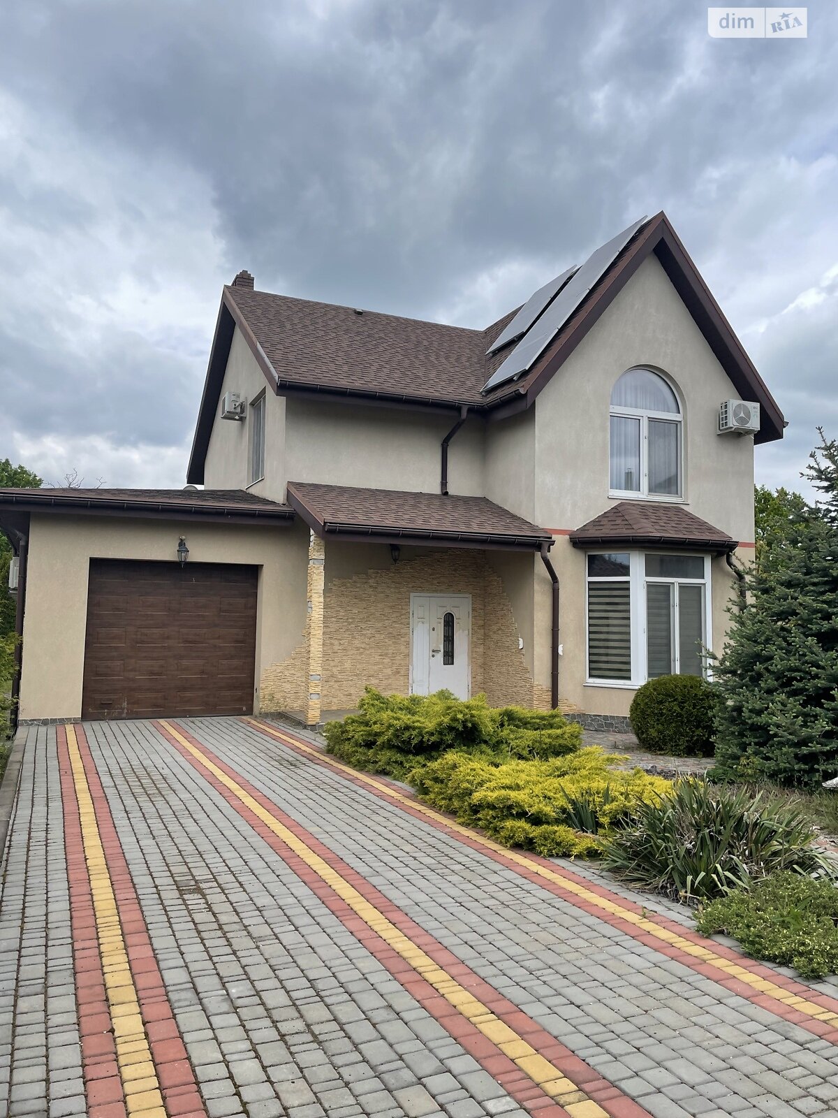 двухэтажный дом с верандой, 182.6 кв. м, кирпич. Продажа в Александровке фото 1 двухэтажный дом с верандой, 182.6 кв. м, кирпич. Продажа в Александровке фото 1