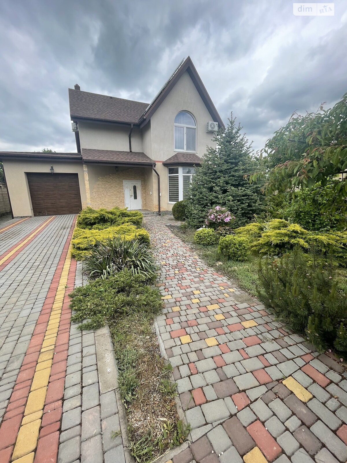 двухэтажный дом с верандой, 182.6 кв. м, кирпич. Продажа в Александровке фото 1 двухэтажный дом с верандой, 182.6 кв. м, кирпич. Продажа в Александровке фото 1