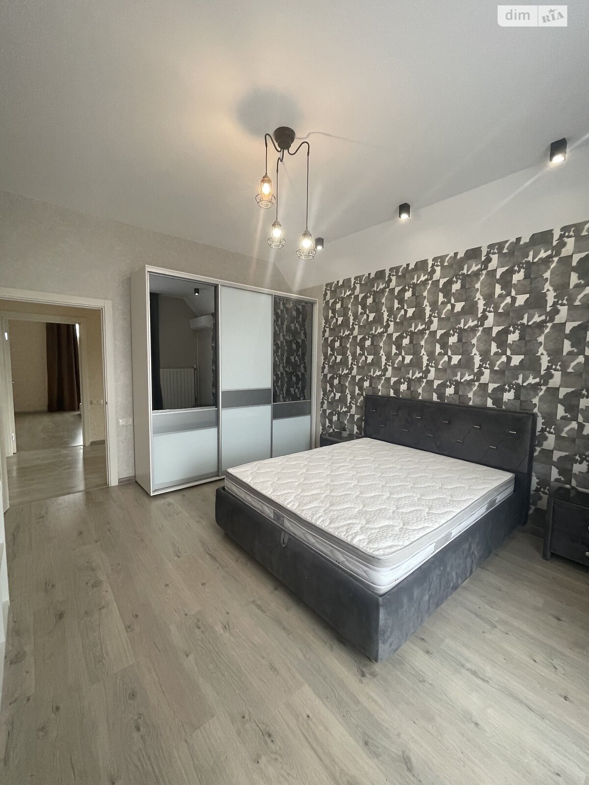 двухэтажный дом с верандой, 182.6 кв. м, кирпич. Продажа в Александровке фото 1 двухэтажный дом с верандой, 182.6 кв. м, кирпич. Продажа в Александровке фото 1