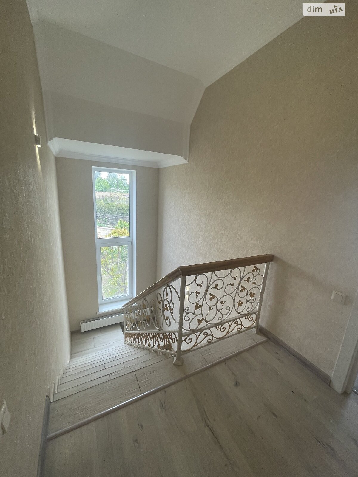 двухэтажный дом с верандой, 182.6 кв. м, кирпич. Продажа в Александровке фото 1 двухэтажный дом с верандой, 182.6 кв. м, кирпич. Продажа в Александровке фото 1