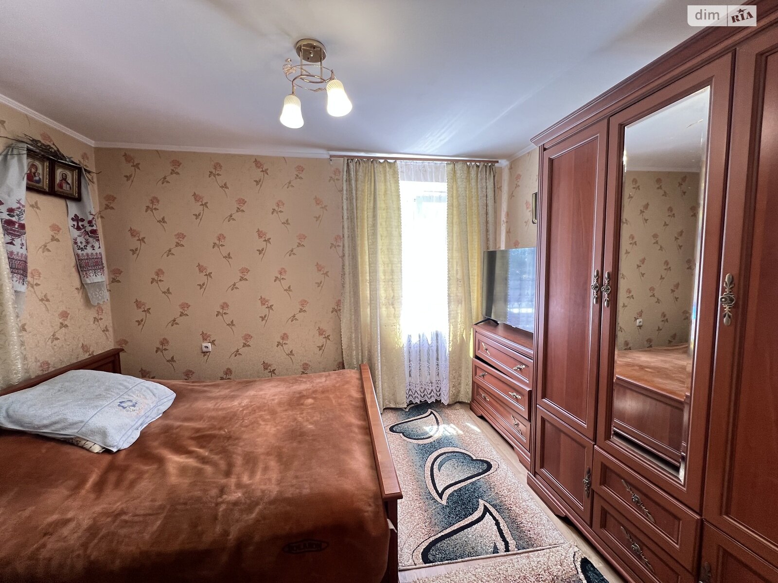 одноэтажный дом, 100 кв. м, кирпич. Продажа в Александровке фото 1 одноэтажный дом, 100 кв. м, кирпич. Продажа в Александровке фото 1