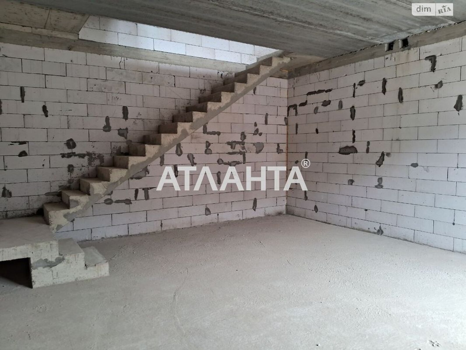 трехэтажный дом, 119 кв. м, газобетон. Продажа в Авангарде фото 1