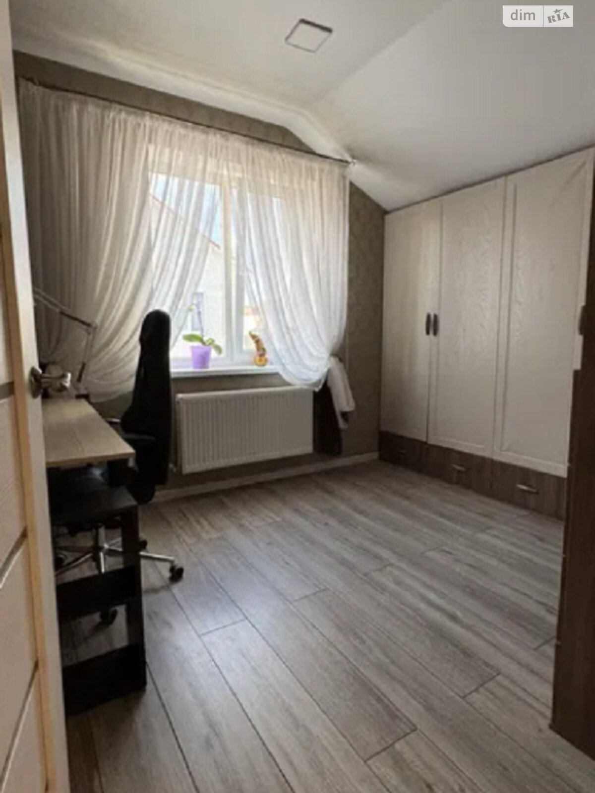 двоповерховий будинок з опаленням, 140 кв. м, кирпич. Продаж у Авангарді фото 1 двоповерховий будинок з опаленням, 140 кв. м, кирпич. Продаж у Авангарді фото 1