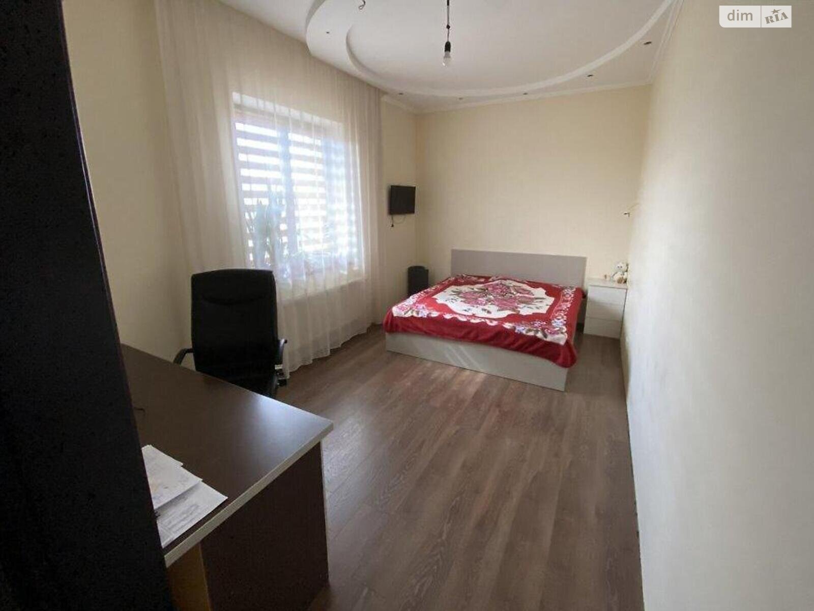 трехэтажный дом, 287 кв. м, кирпич. Продажа в Авангарде фото 1