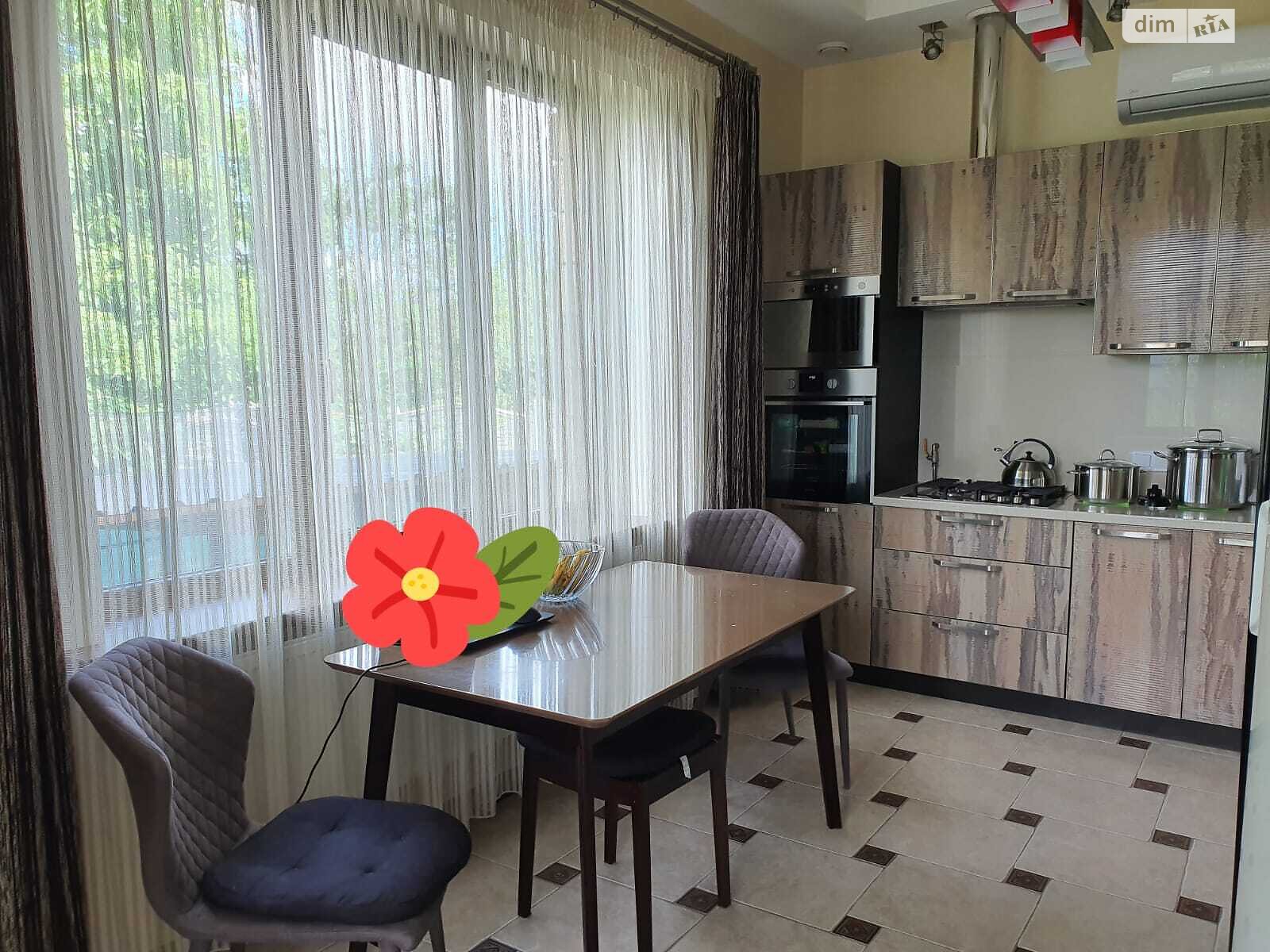 двухэтажный дом с мебелью, 130 кв. м, кирпич. Продажа в Бабаях фото 1 двухэтажный дом с мебелью, 130 кв. м, кирпич. Продажа в Бабаях фото 1