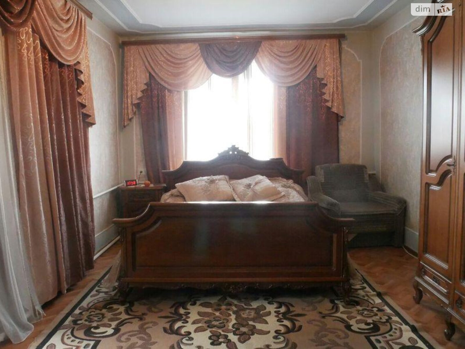 трехэтажный дом, 321 кв. м, кирпич. Продажа в Бабаях фото 1