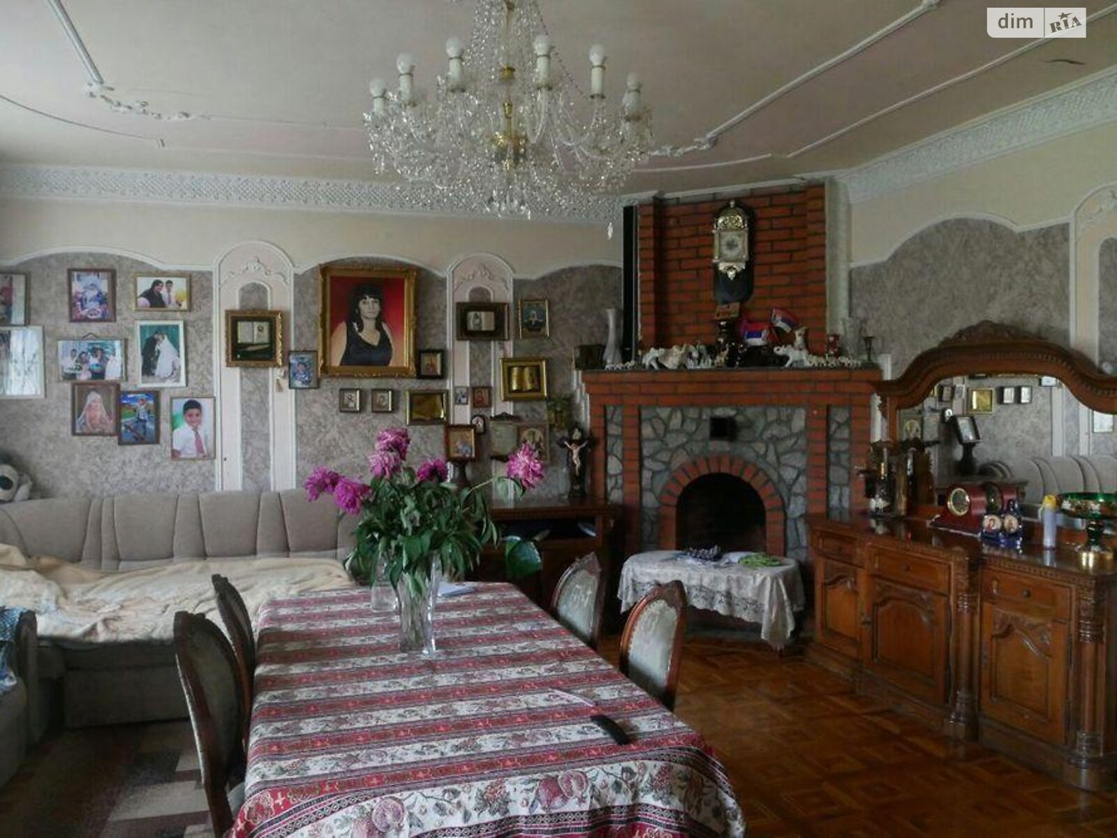 трехэтажный дом, 321 кв. м, кирпич. Продажа в Бабаях фото 1