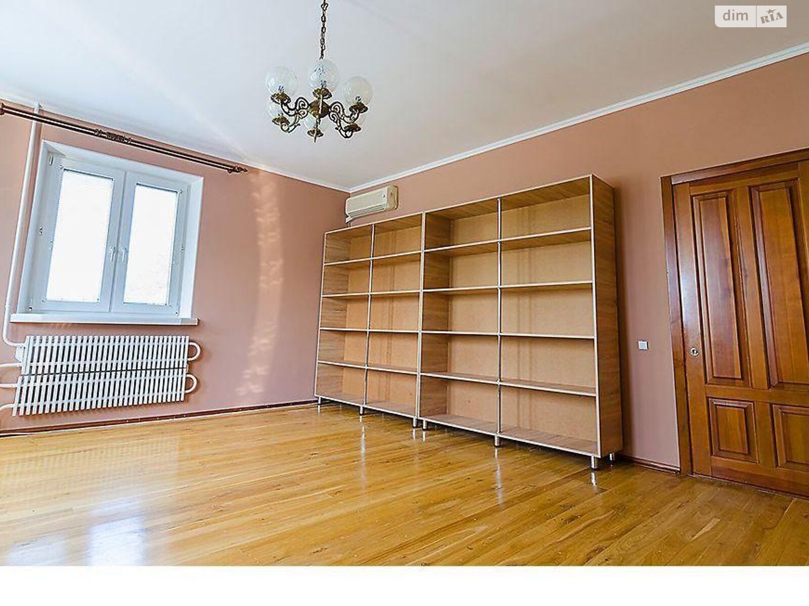 трехэтажный дом, 355 кв. м, кирпич. Продажа в Бабаях фото 1