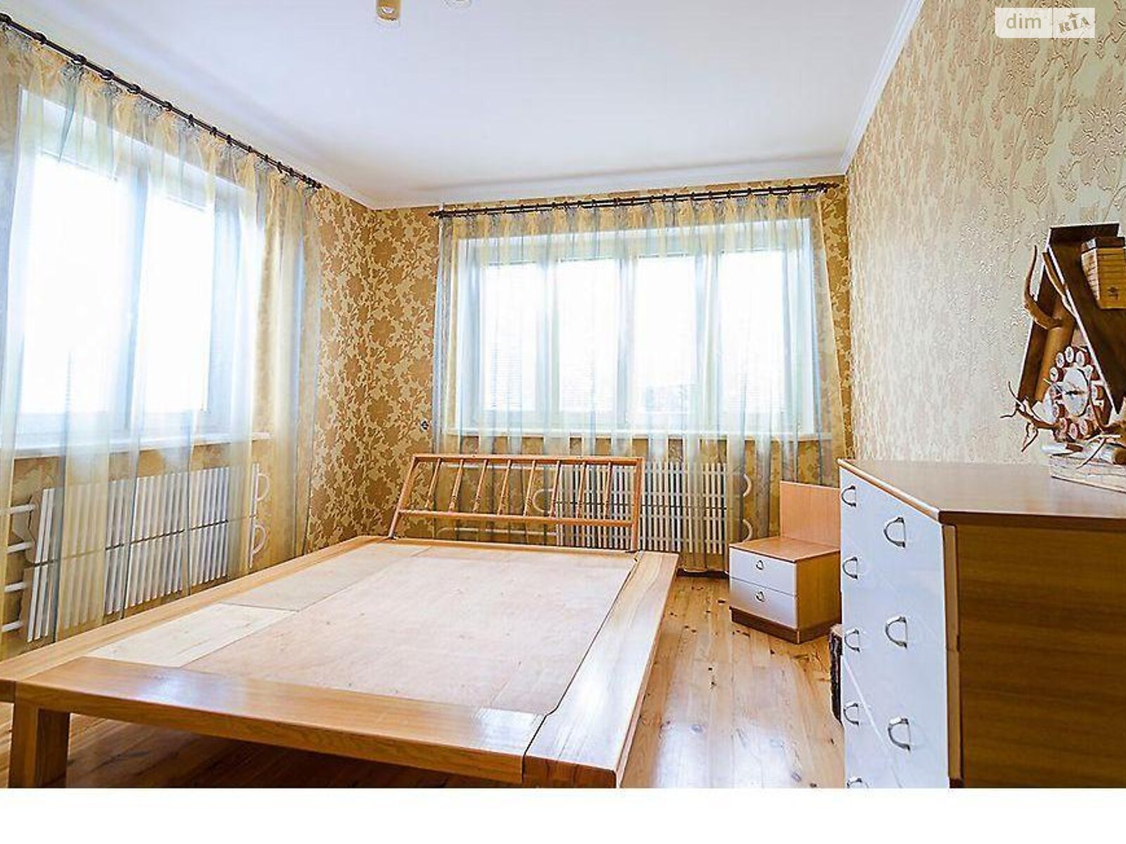 трехэтажный дом, 355 кв. м, кирпич. Продажа в Бабаях фото 1