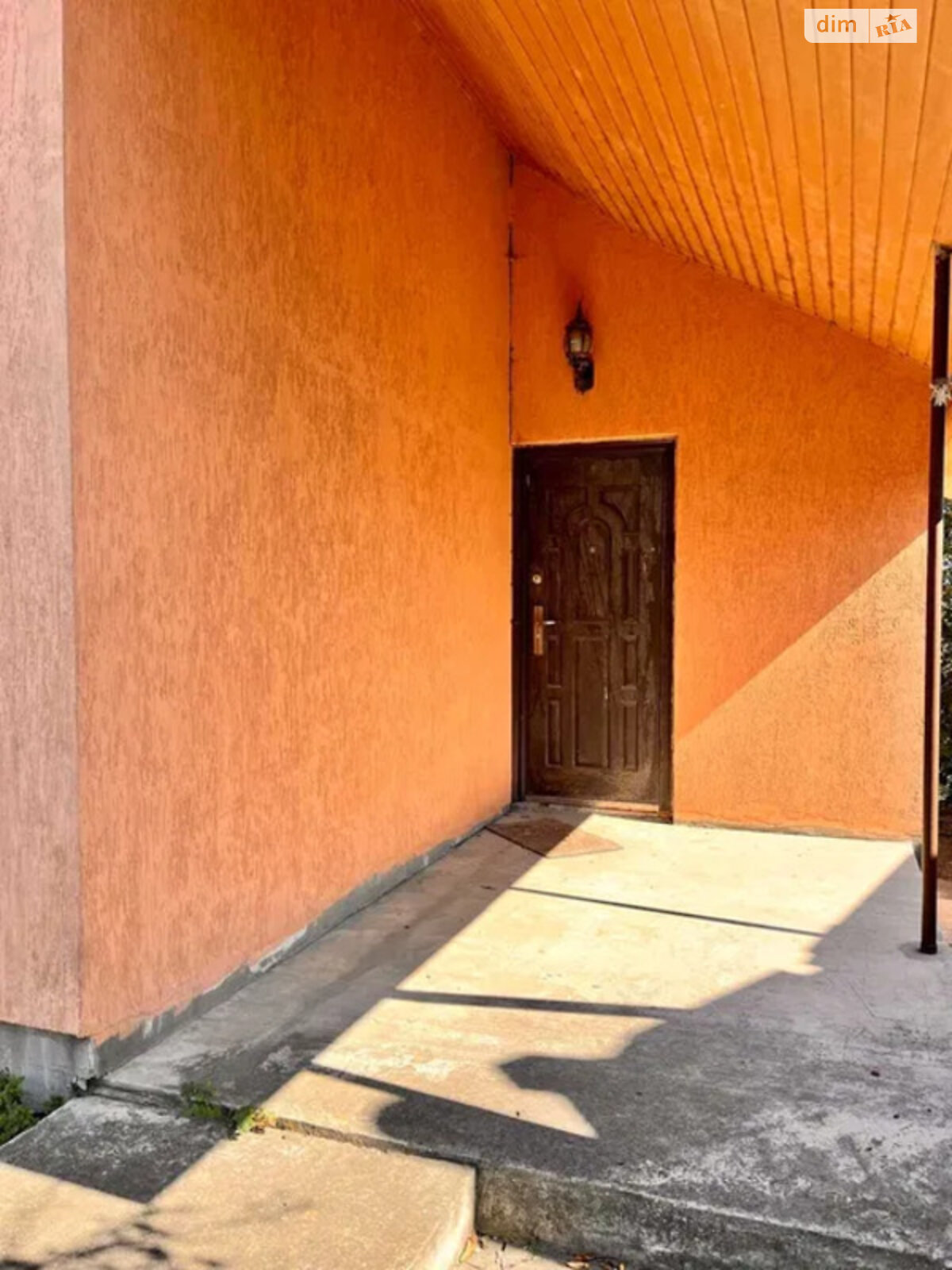 двухэтажный дом с гаражом, 150 кв. м, кирпич. Продажа в Бабухове фото 1