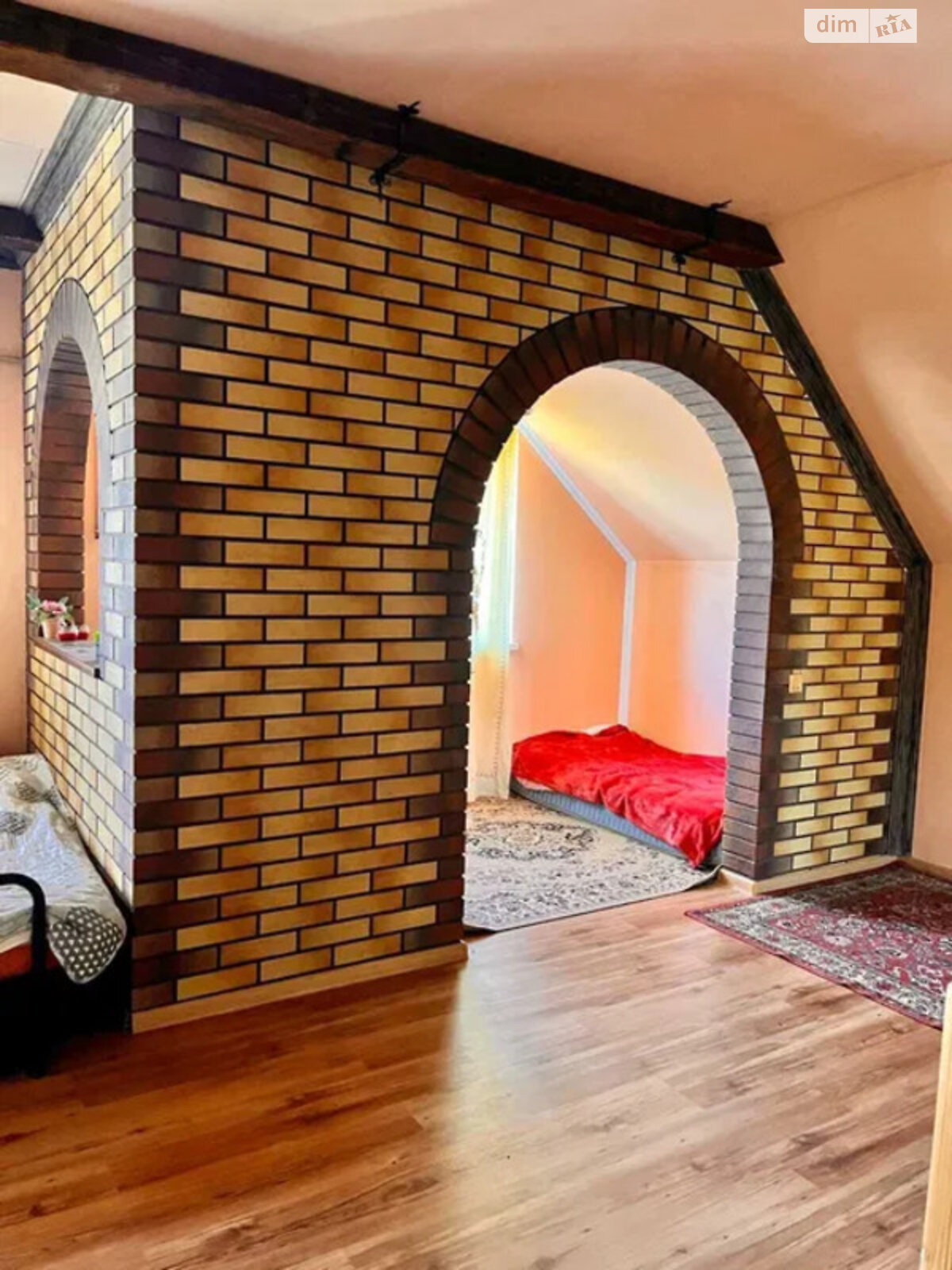 двухэтажный дом с гаражом, 150 кв. м, кирпич. Продажа в Бабухове фото 1