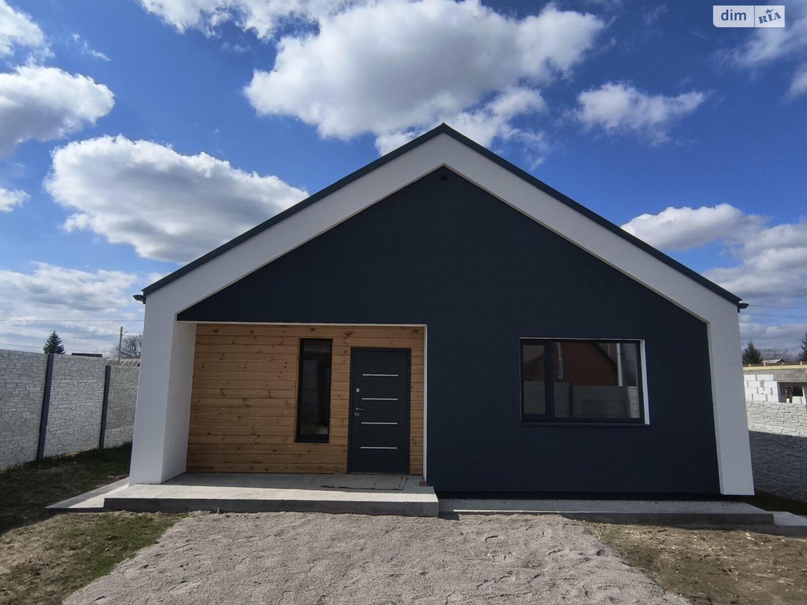 одноэтажный дом, 95 кв. м, газобетон. Продажа в Багрине фото 1 одноэтажный дом, 95 кв. м, газобетон. Продажа в Багрине фото 1