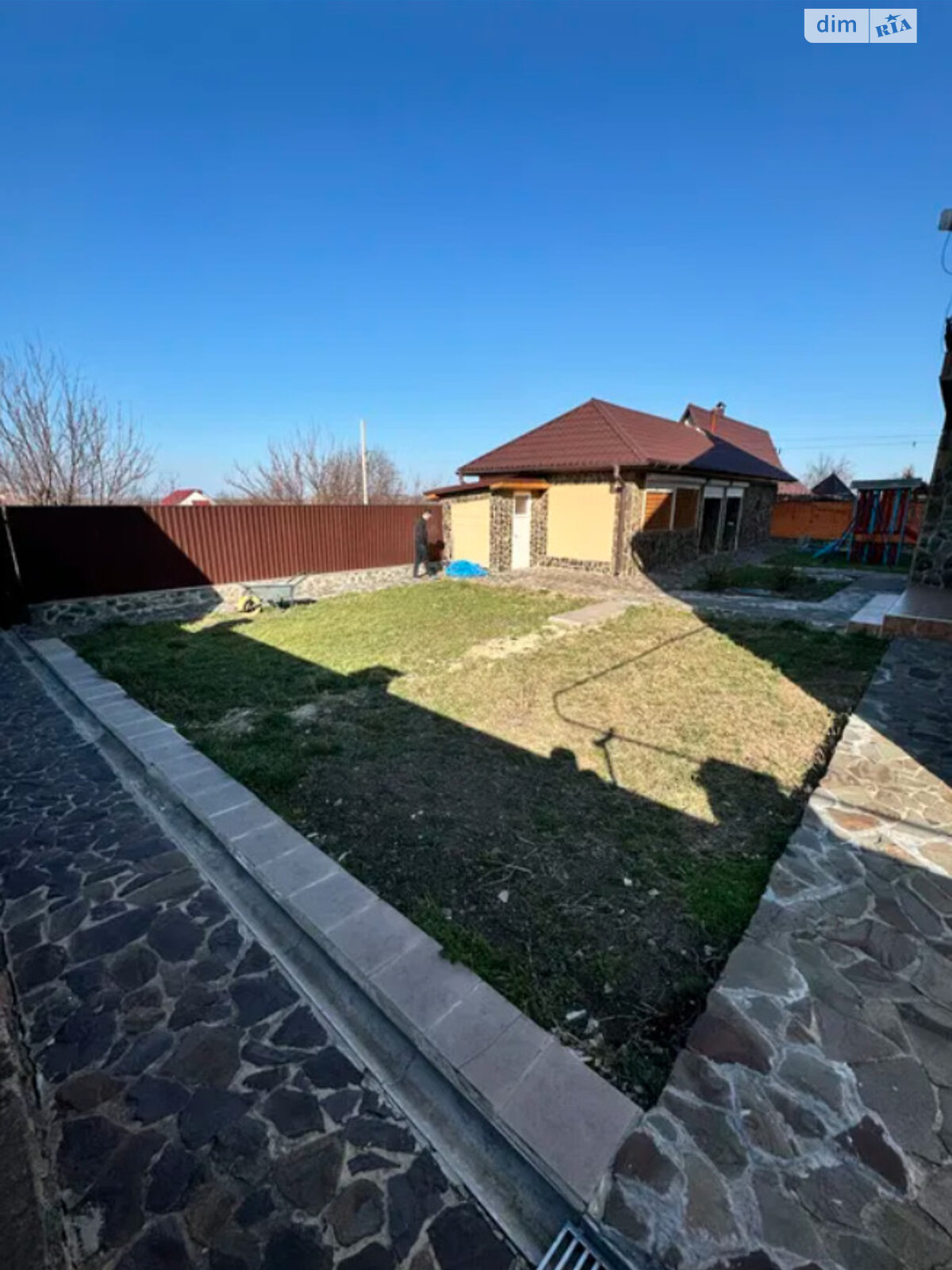 трехэтажный дом беседка, 250 кв. м, кирпич. Продажа в Балте фото 1