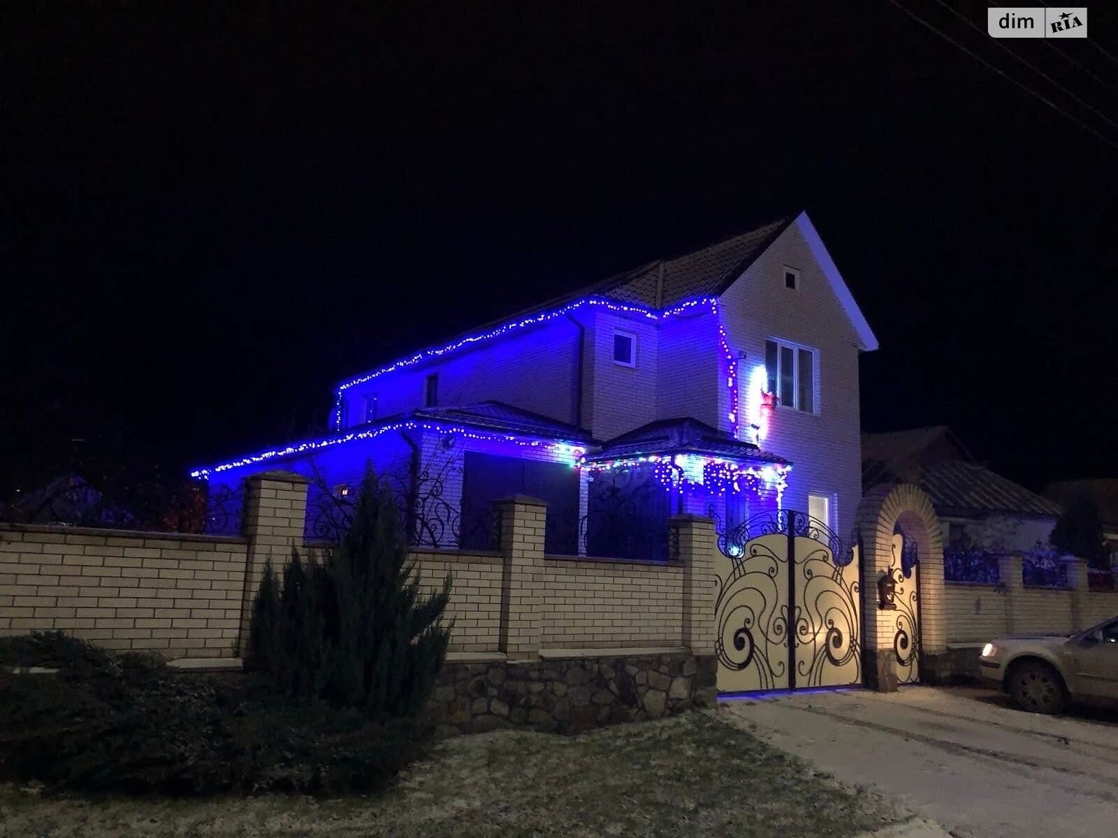 двоповерховий будинок з гаражем, 130 кв. м, цегла. Продаж у Барі фото 1 двоповерховий будинок з гаражем, 130 кв. м, цегла. Продаж у Барі фото 1