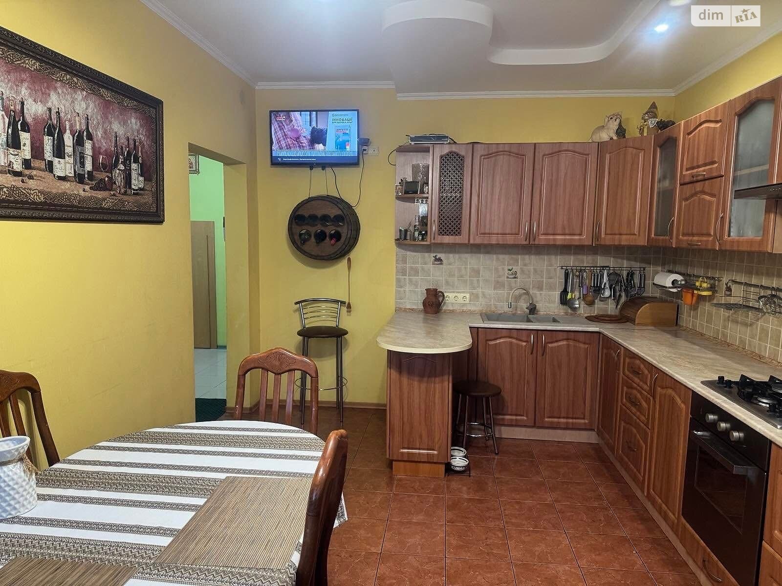 двоповерховий будинок з гаражем, 130 кв. м, цегла. Продаж у Барі фото 1 двоповерховий будинок з гаражем, 130 кв. м, цегла. Продаж у Барі фото 1