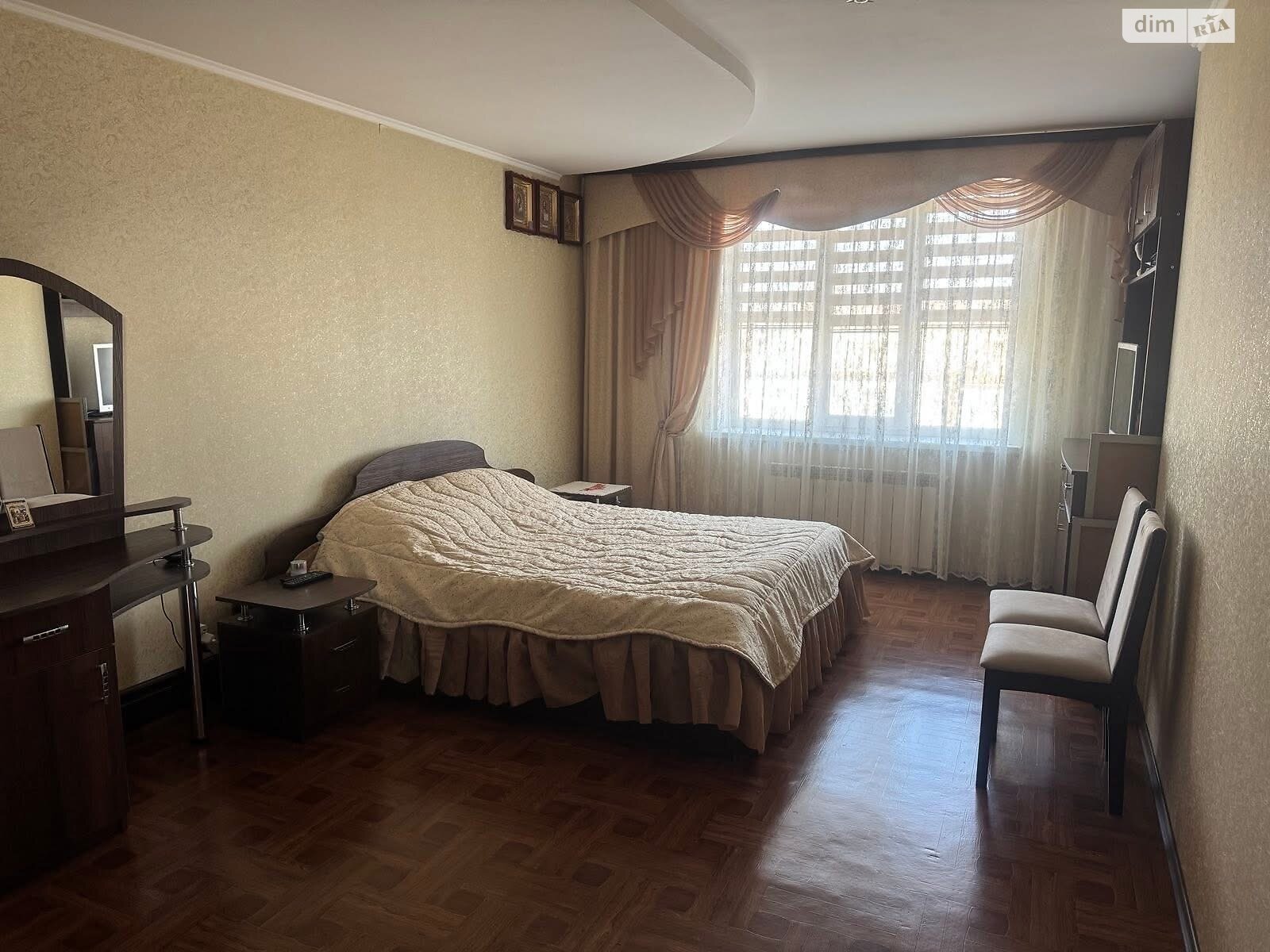 двоповерховий будинок з гаражем, 130 кв. м, цегла. Продаж у Барі фото 1 двоповерховий будинок з гаражем, 130 кв. м, цегла. Продаж у Барі фото 1