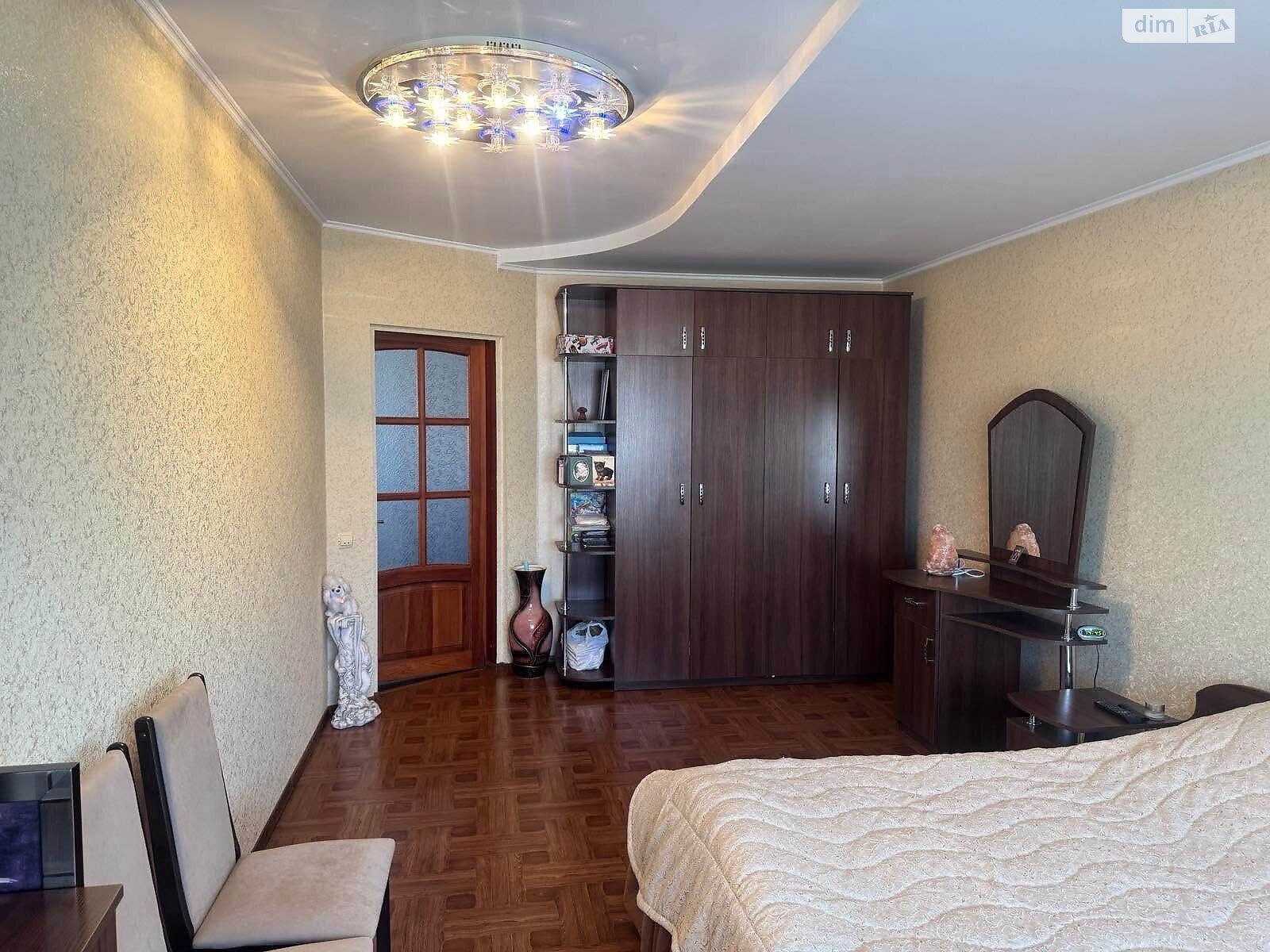двоповерховий будинок з гаражем, 130 кв. м, цегла. Продаж у Барі фото 1 двоповерховий будинок з гаражем, 130 кв. м, цегла. Продаж у Барі фото 1